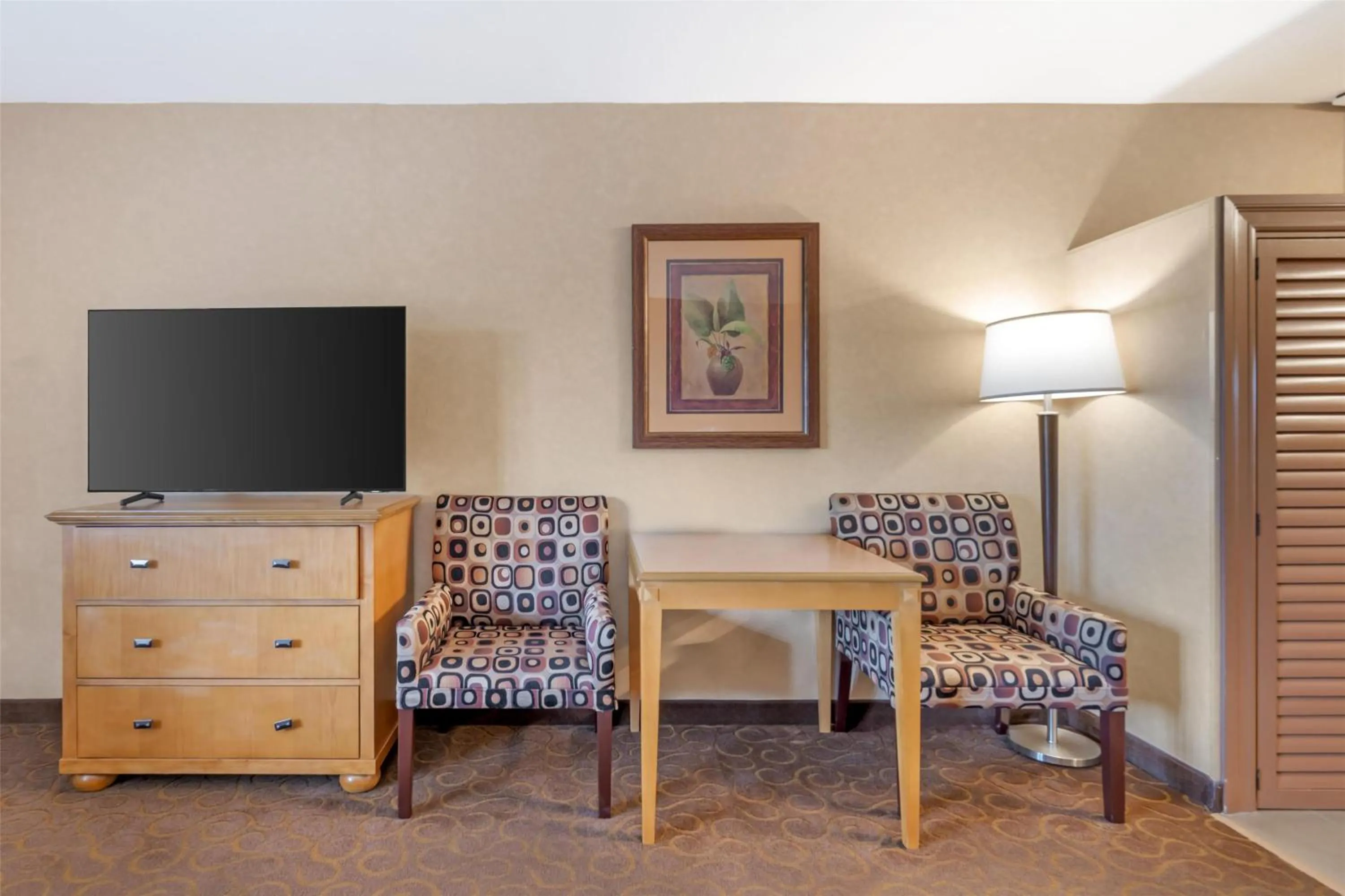 Bedroom in Best Western Plus Pavilions