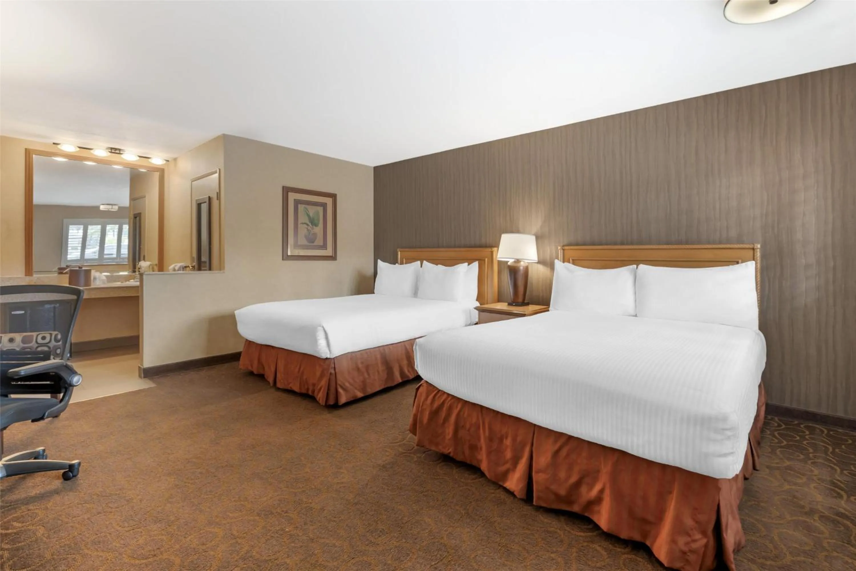 Bedroom, Bed in Best Western Plus Pavilions