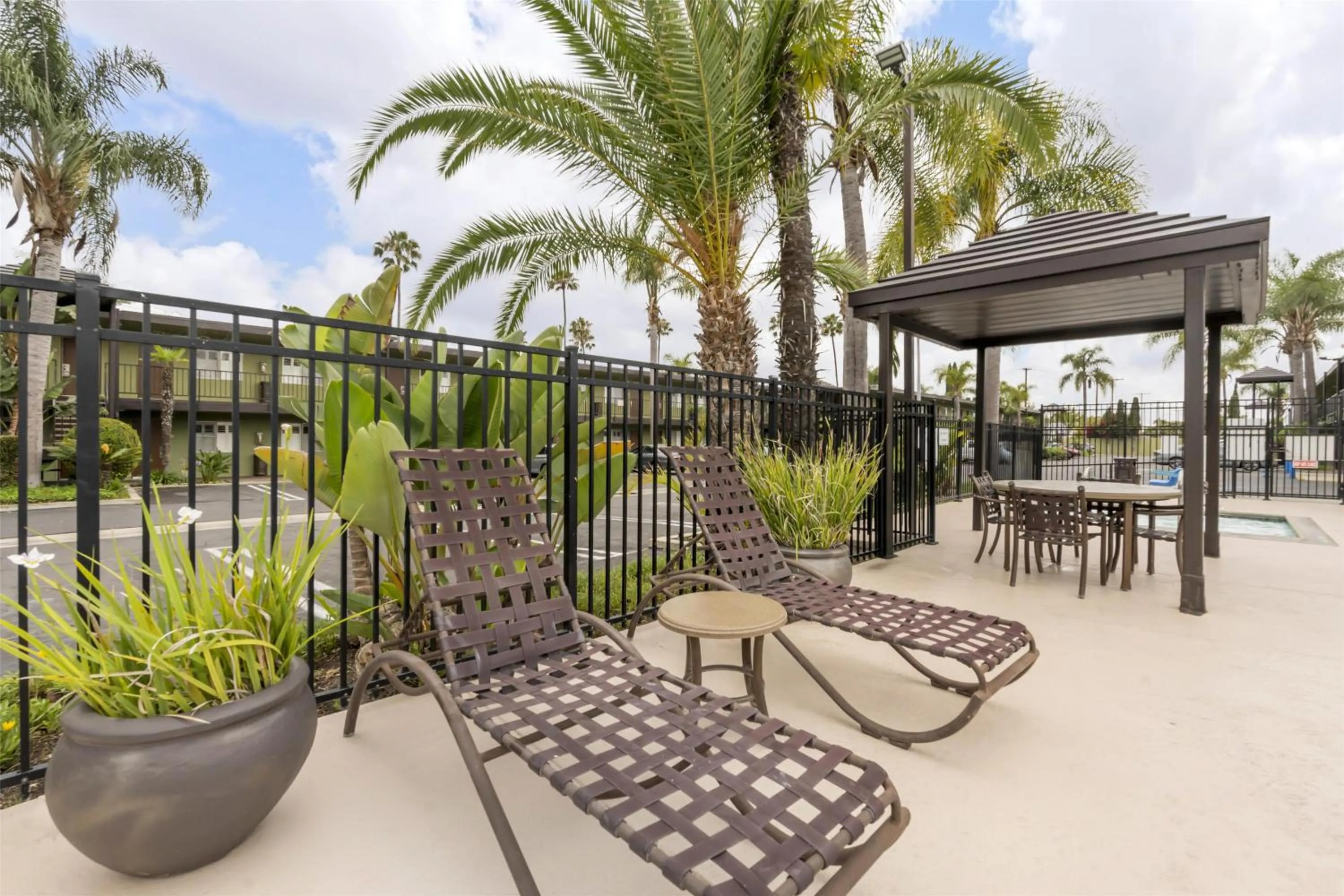 Pool view in Best Western Plus Pavilions