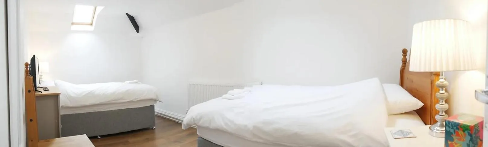 Bed in Glendower Guest Apartments