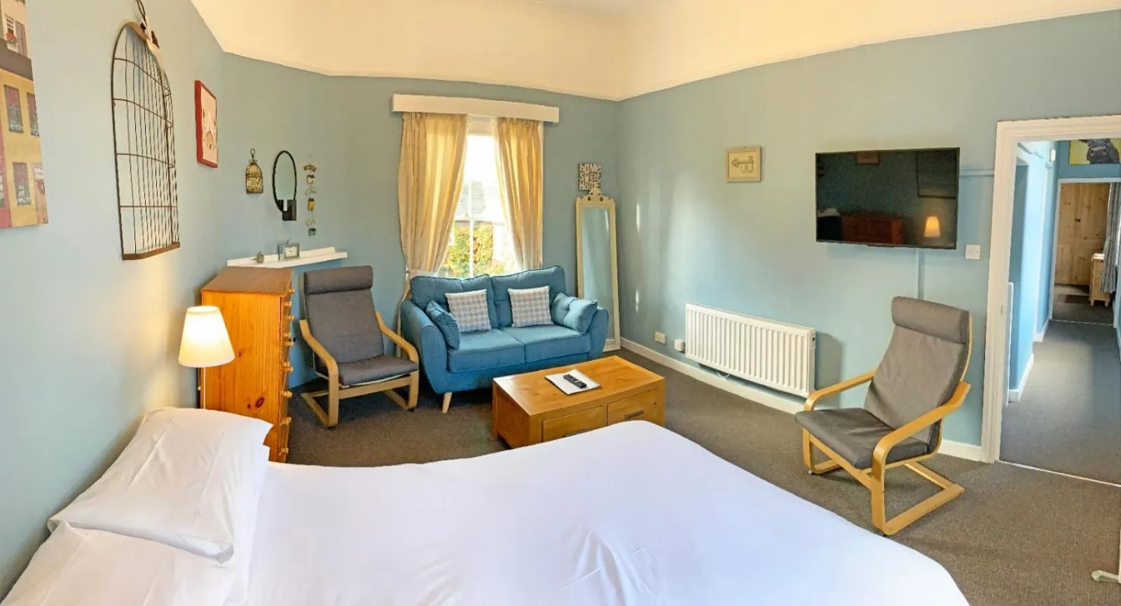 Bed in Glendower Guest Apartments