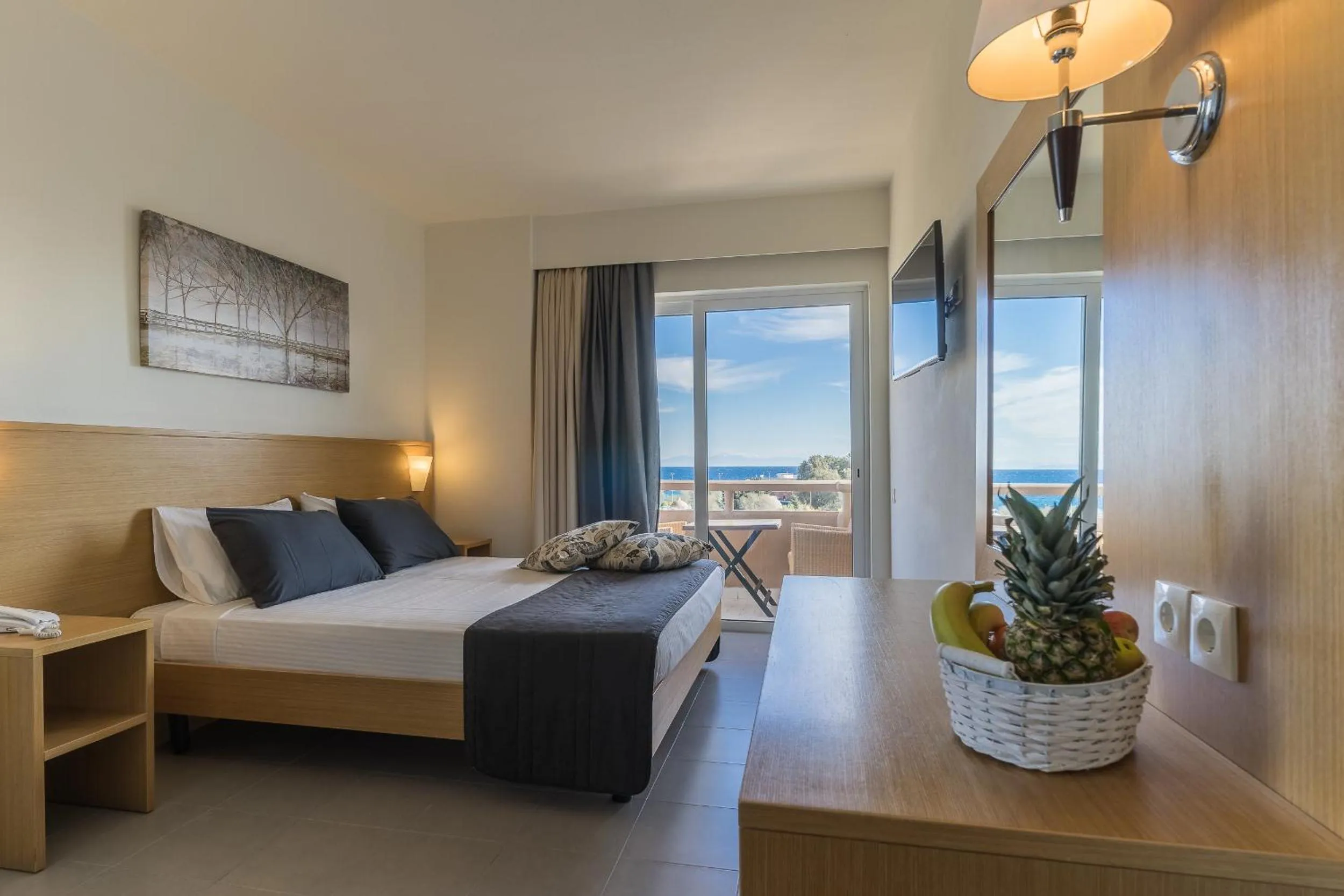 Spring, Bed in City Center Hotel