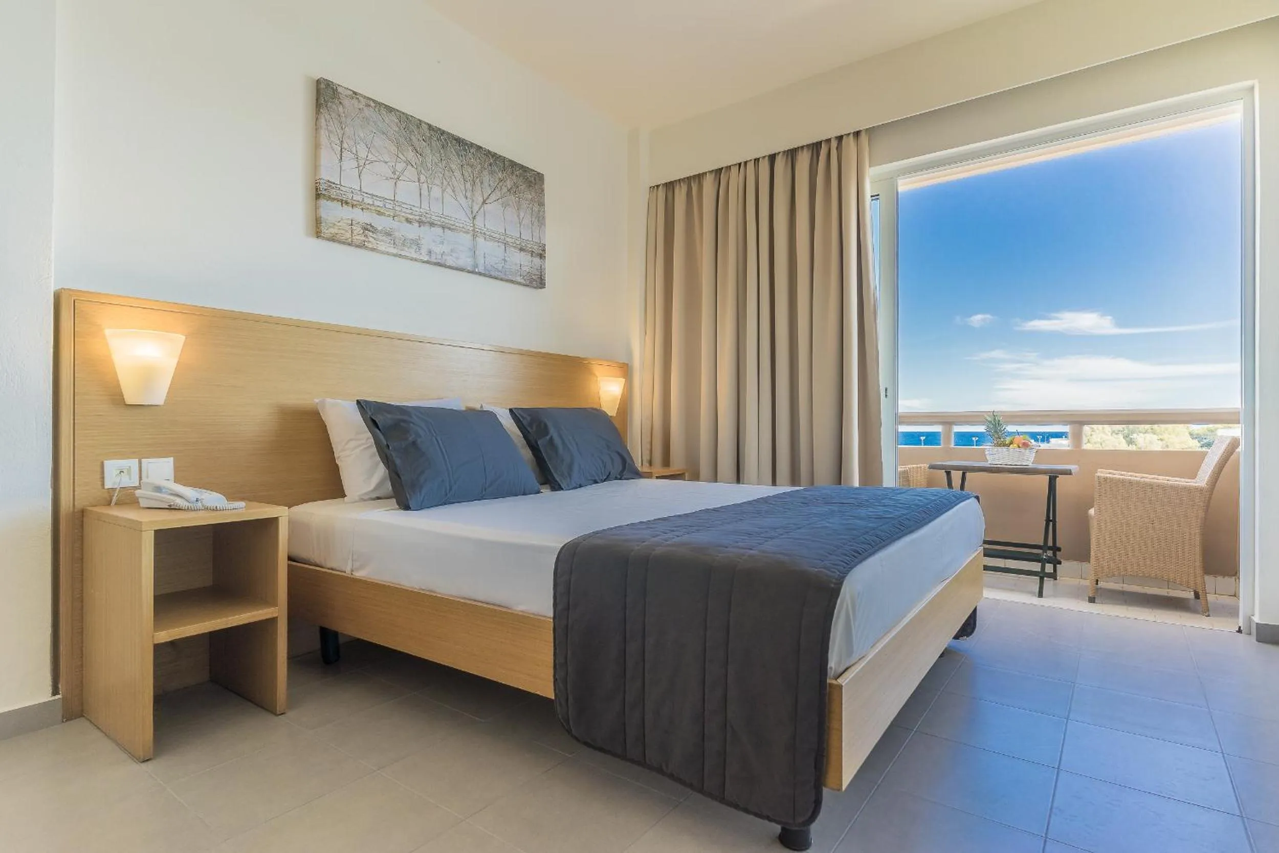 Spring, Bed in City Center Hotel