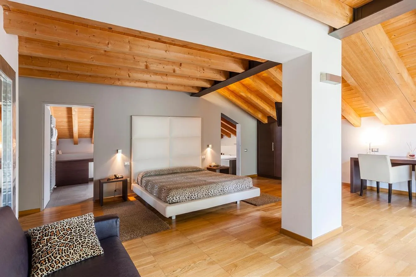 Photo of the whole room, Bed in Ex-L