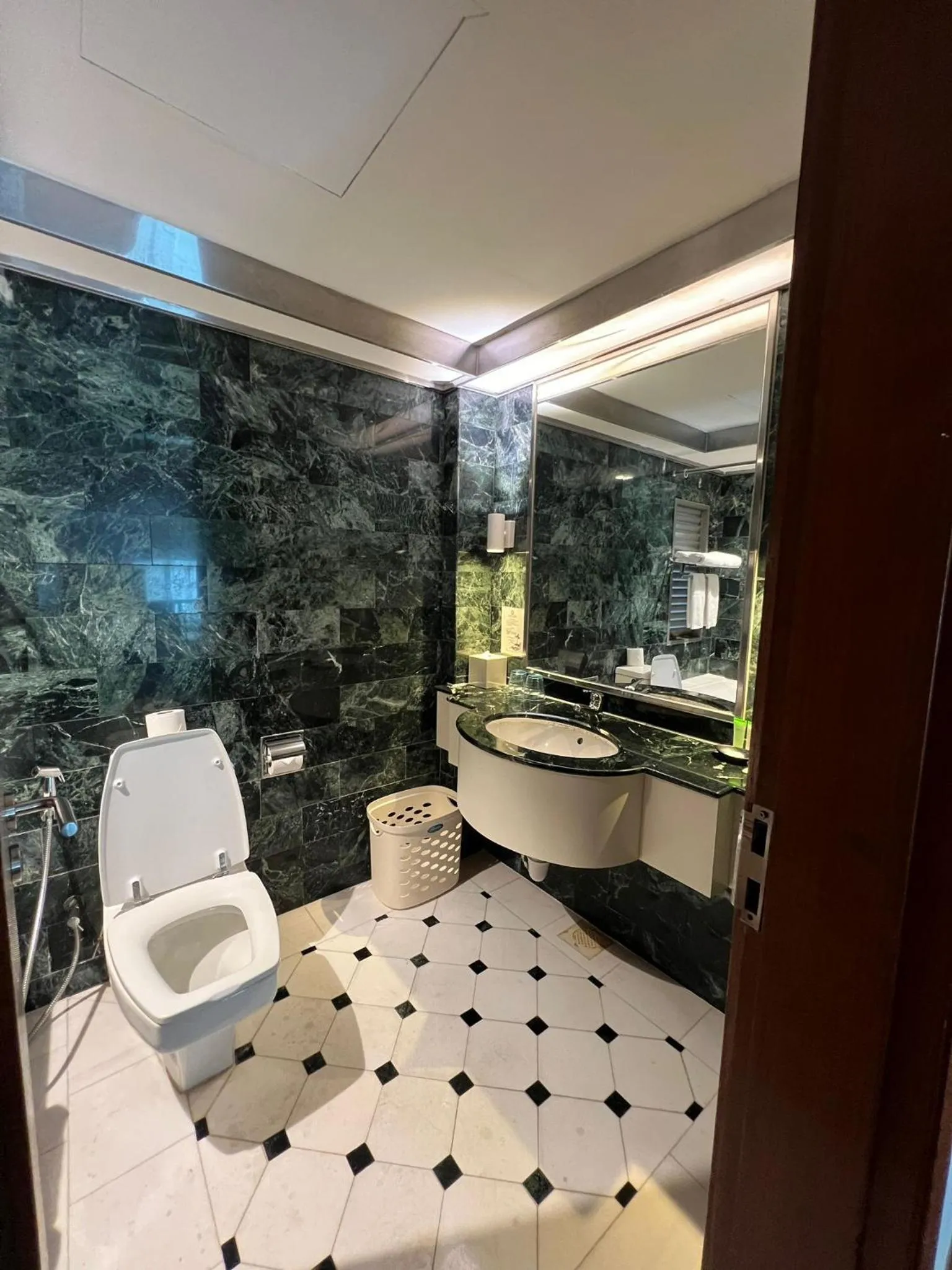 Toilet in Orchard Point Serviced Apartments