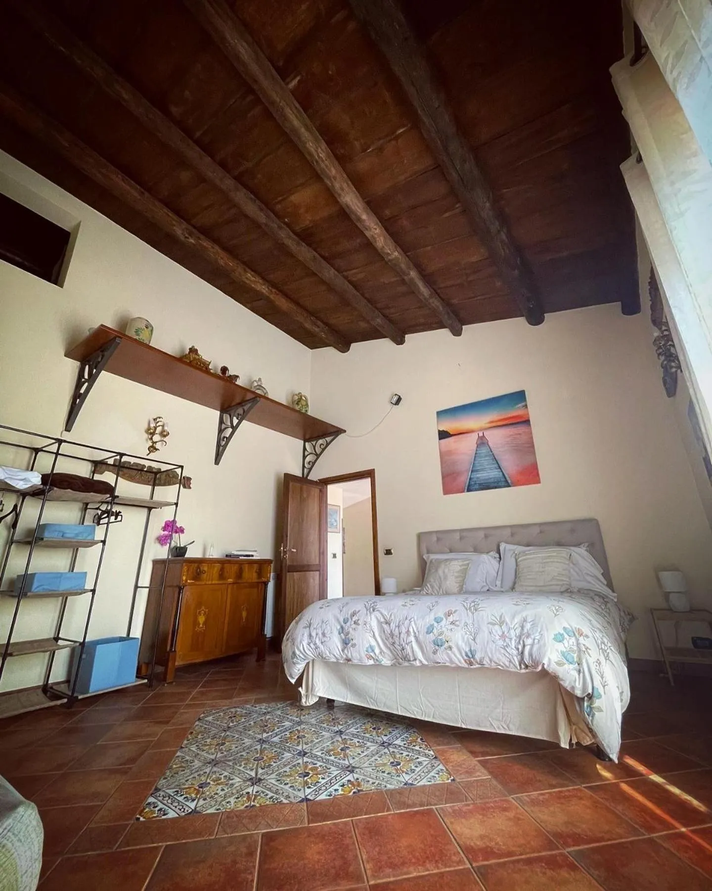 Photo of the whole room, Bed in Kasa Kala Rooms & Apartments