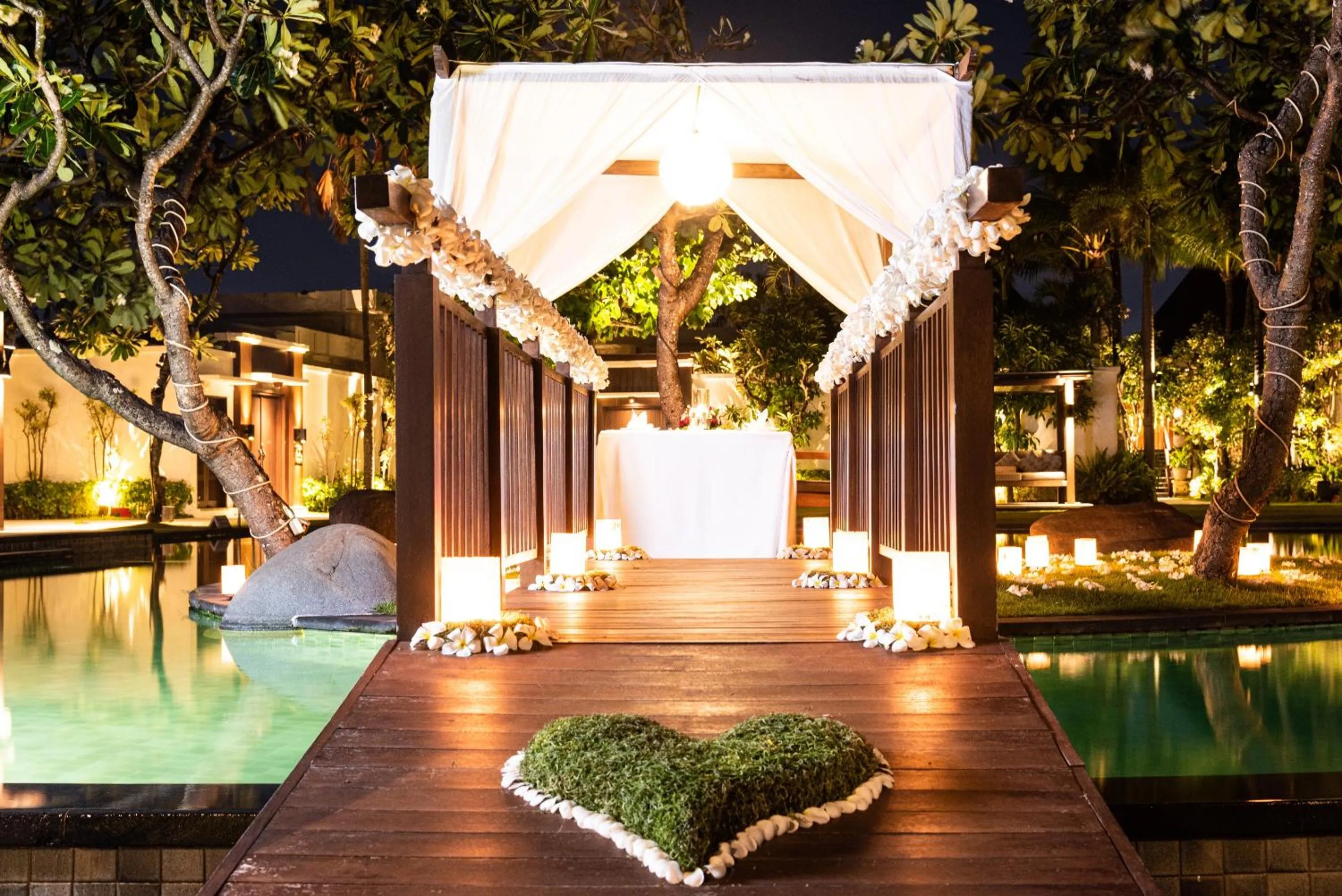 Restaurant/places to eat in The Samaya Seminyak Bali