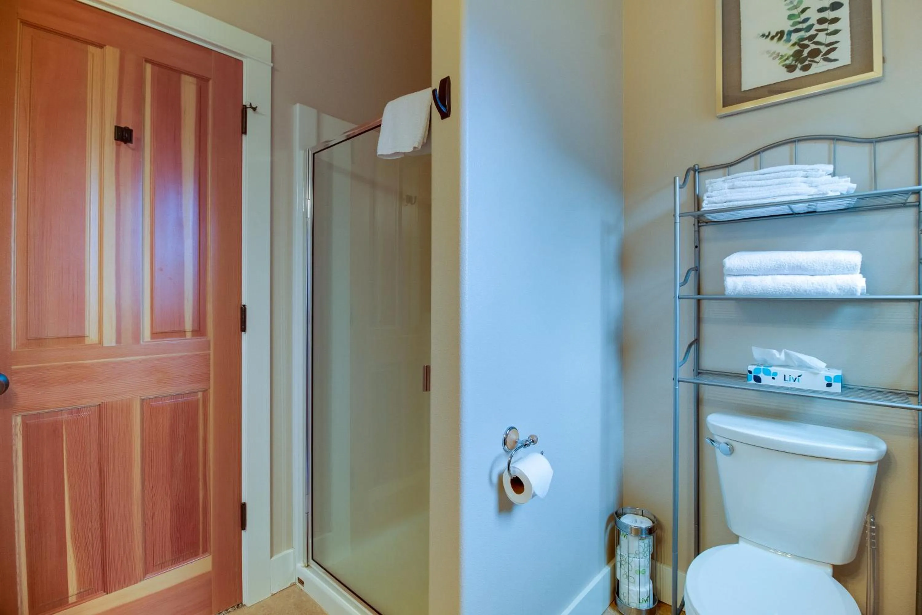 Property building in Riley`s Mountain View