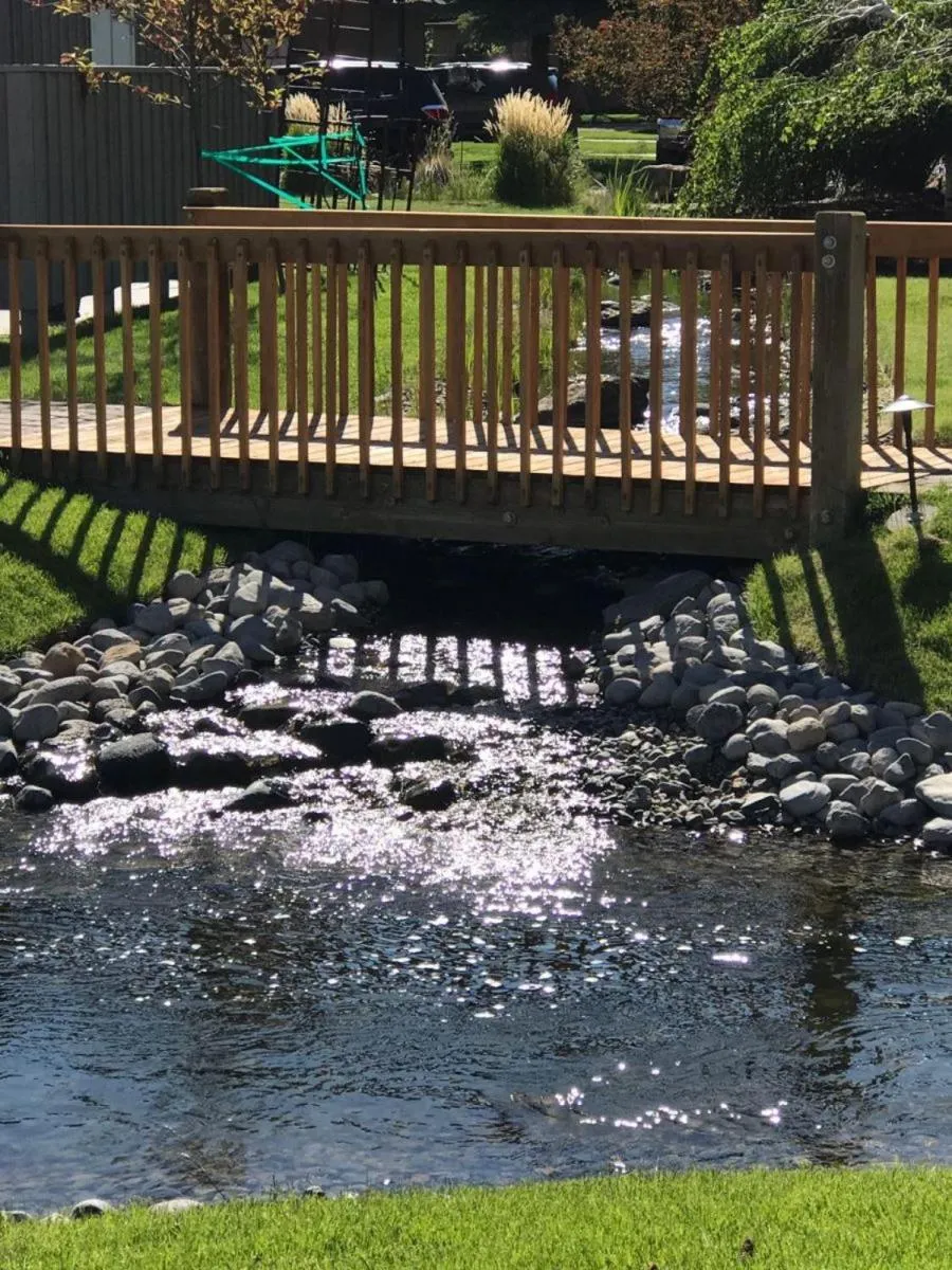 Property building in Riley`s Mountain View