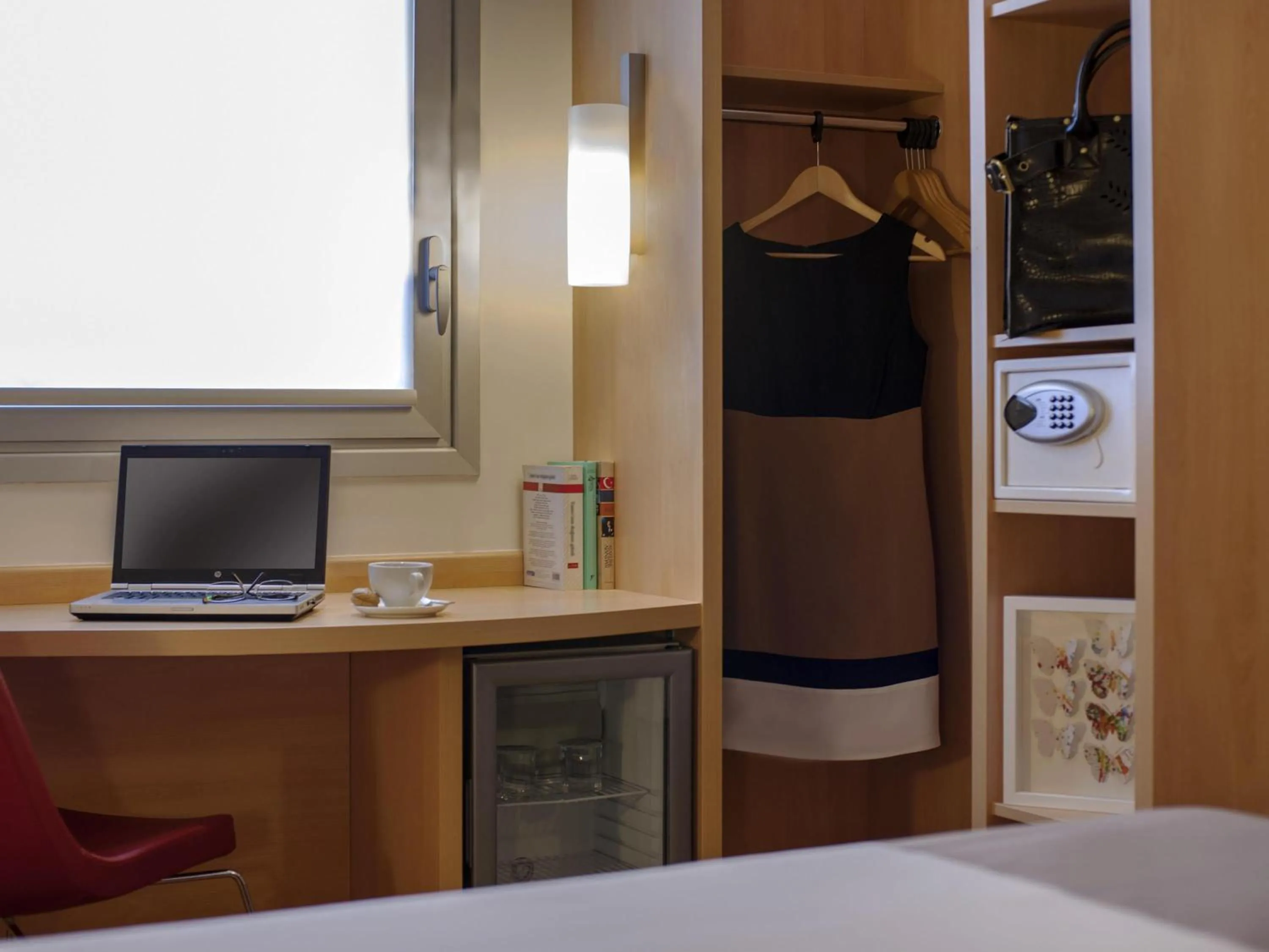 Bedroom, Bed in Ibis Istanbul Esenyurt