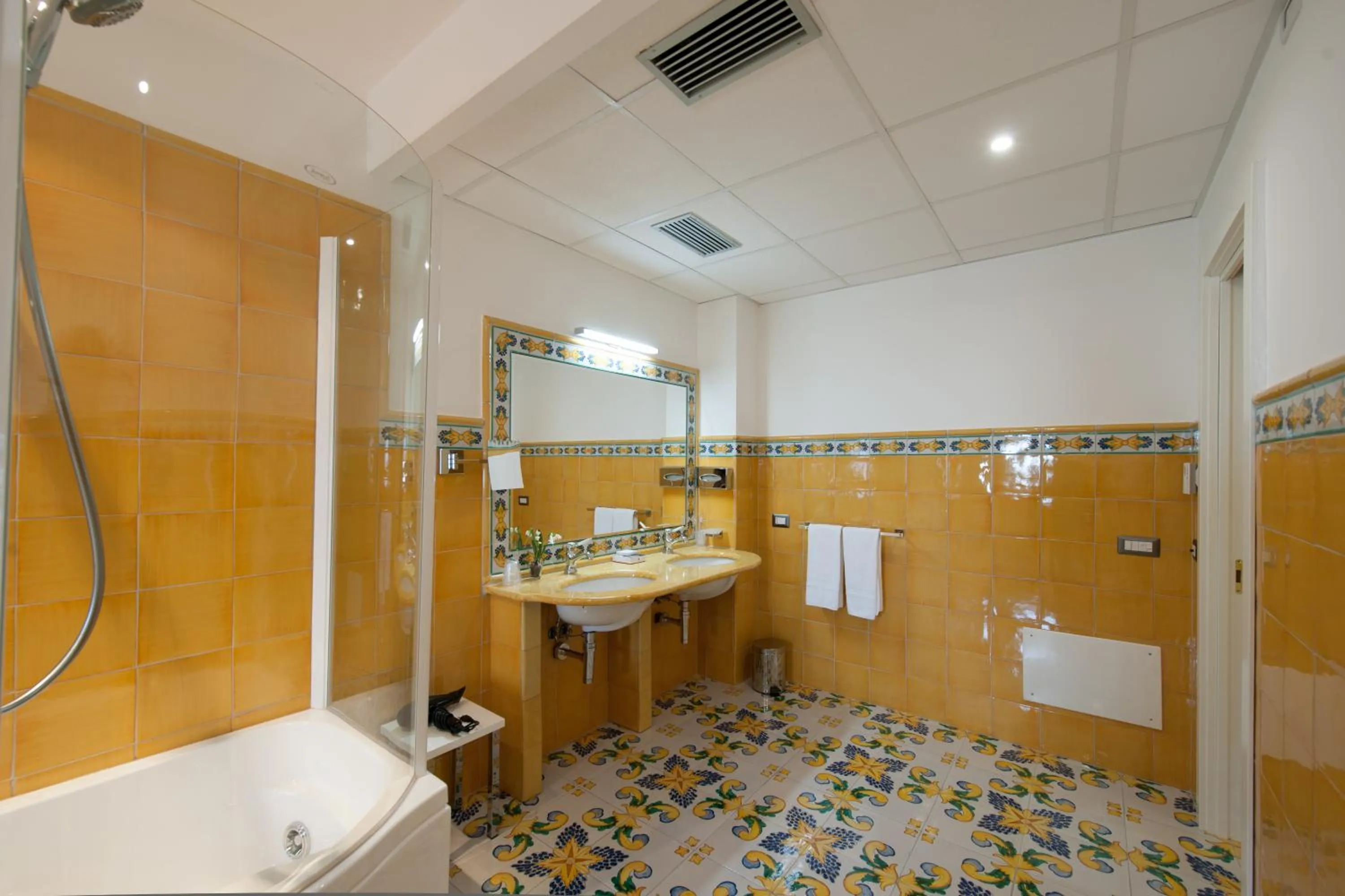 L' Araba Fenice Hotel & Resort