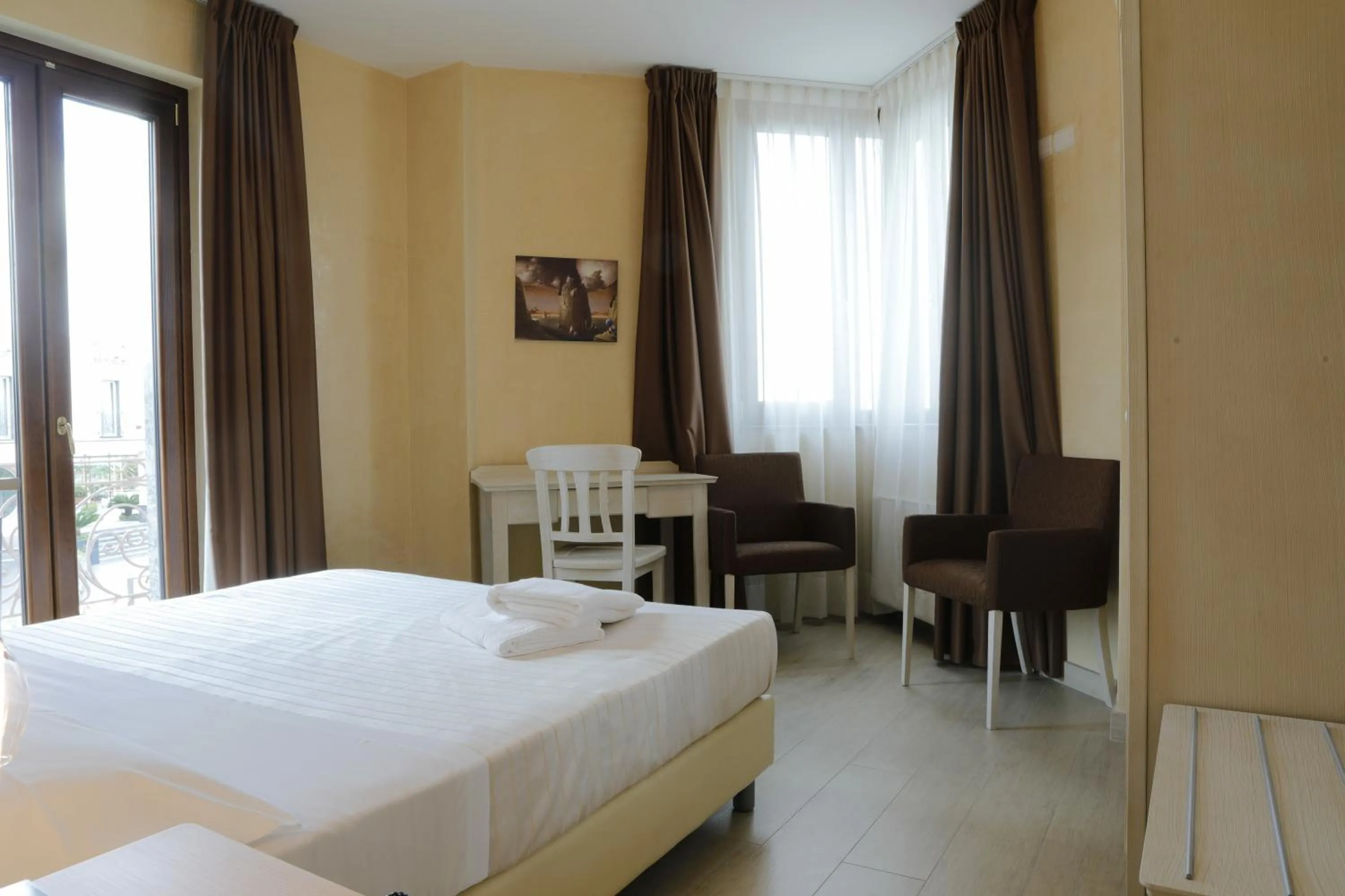 Photo of the whole room, Bed in L' Araba Fenice Hotel & Resort