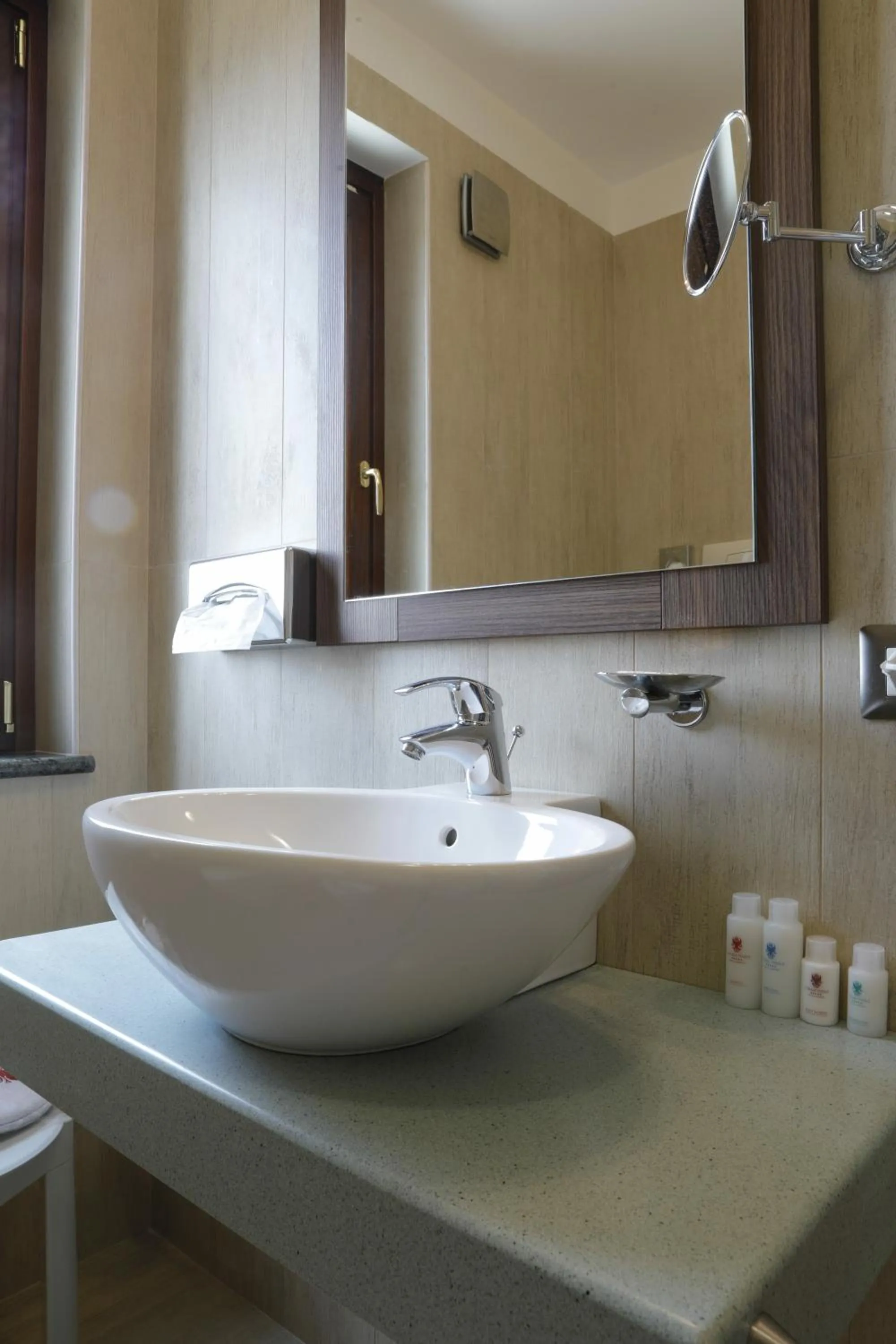Bathroom in L' Araba Fenice Hotel & Resort