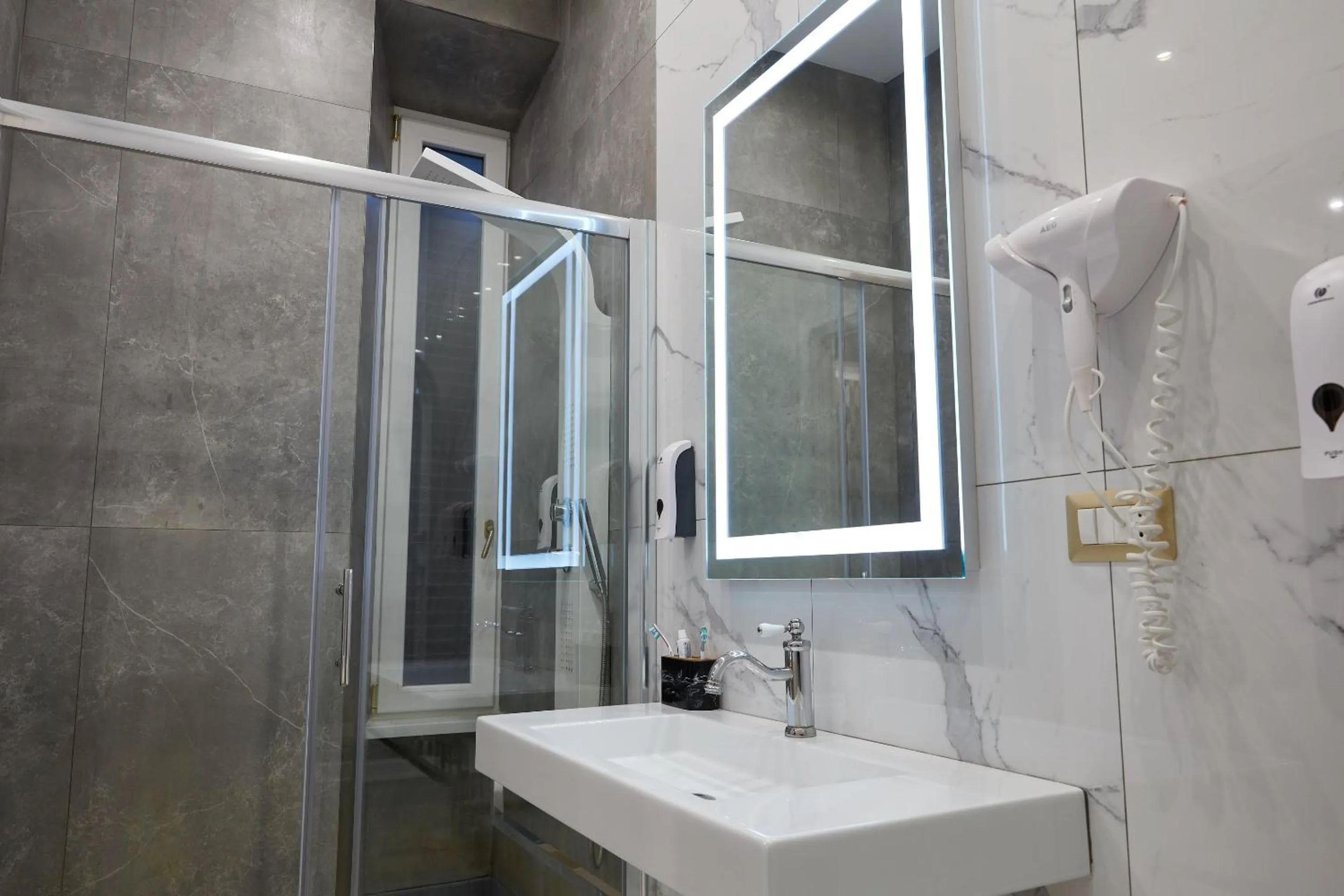 Bathroom in Hotel Roma Vaticano