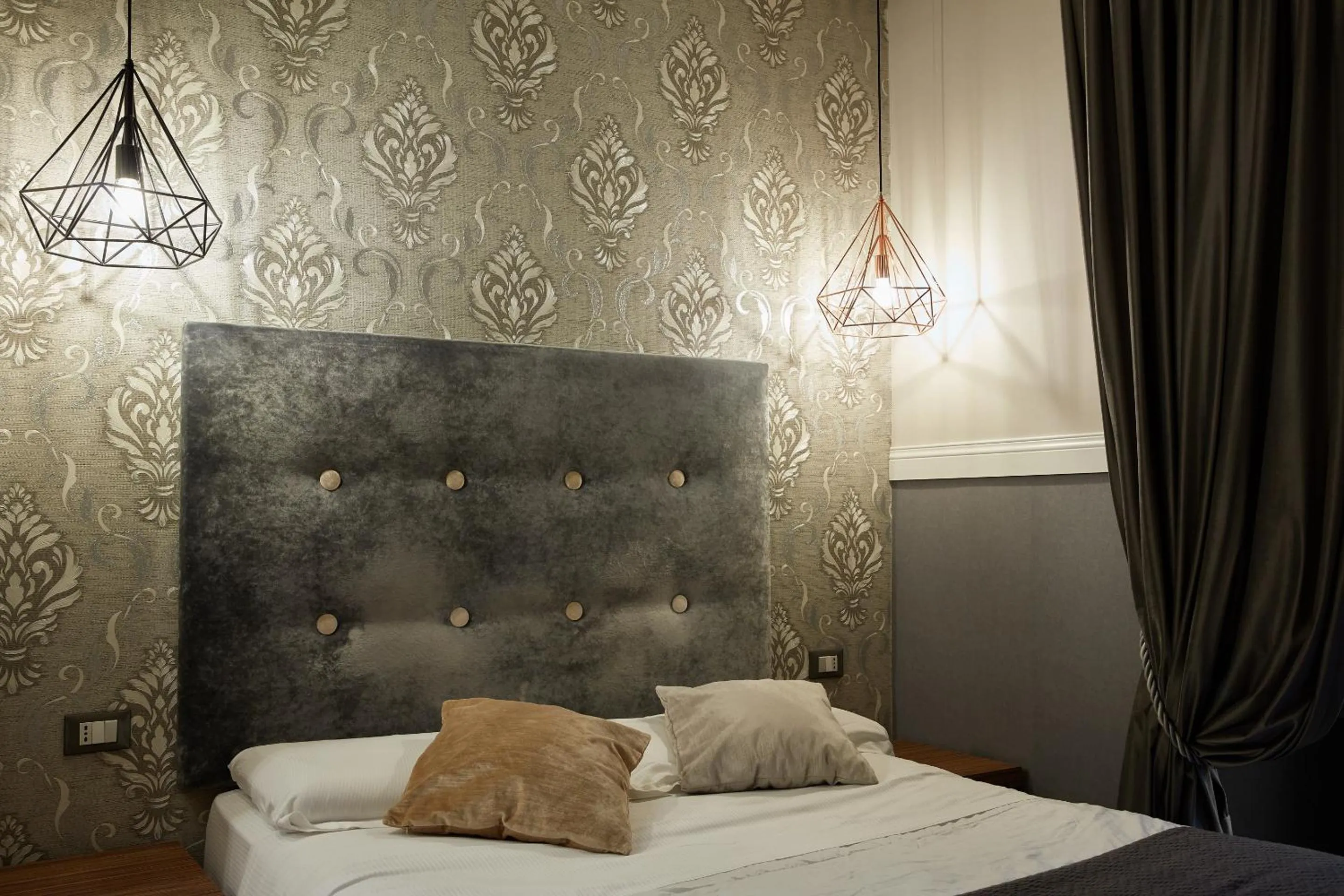 Bedroom, Bed in Hotel Roma Vaticano