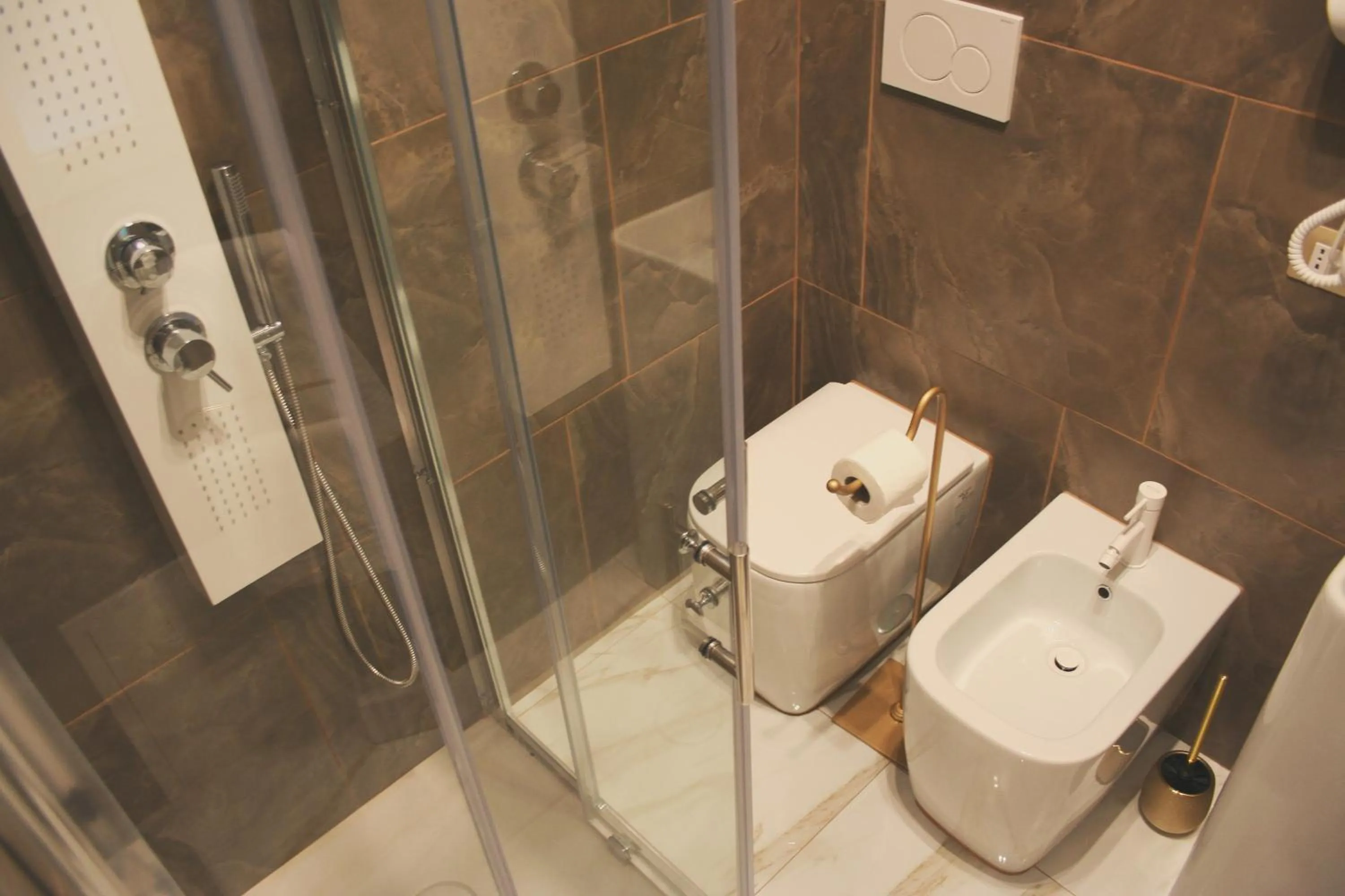 Bathroom in Hotel Roma Vaticano