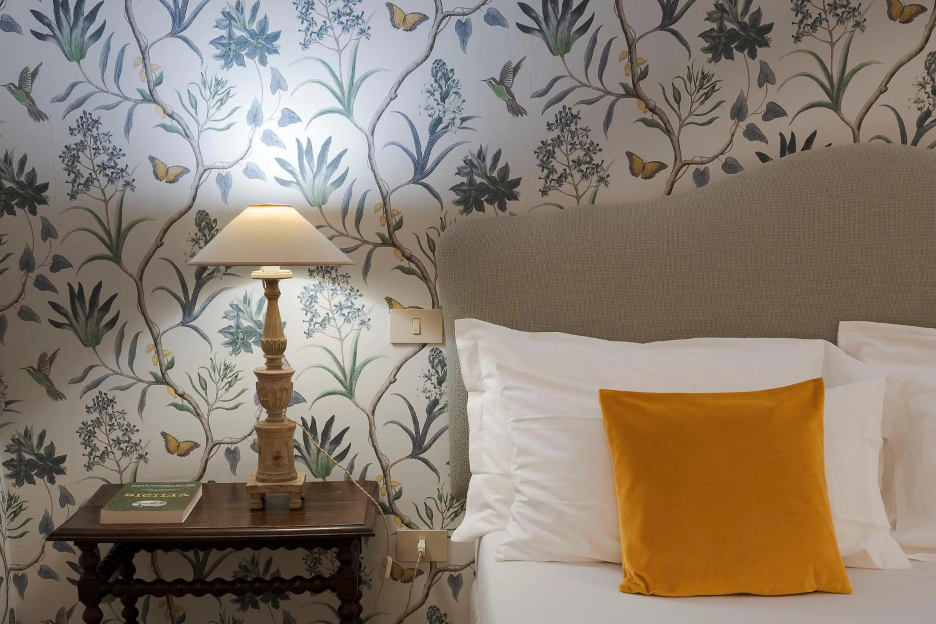 Bed in Palazzo Arone dei Baroni di Valentino