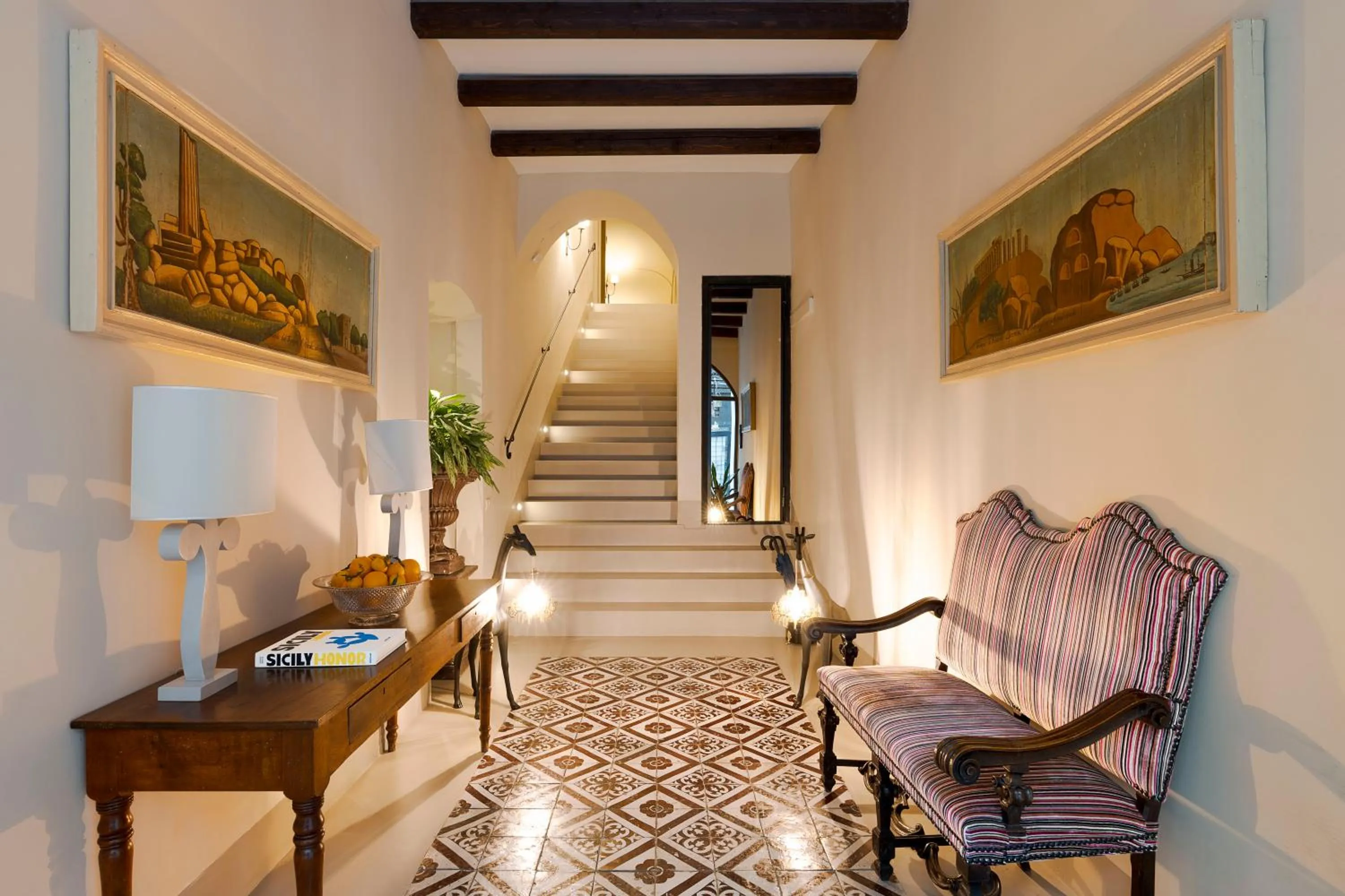Lobby or reception in Palazzo Arone dei Baroni di Valentino