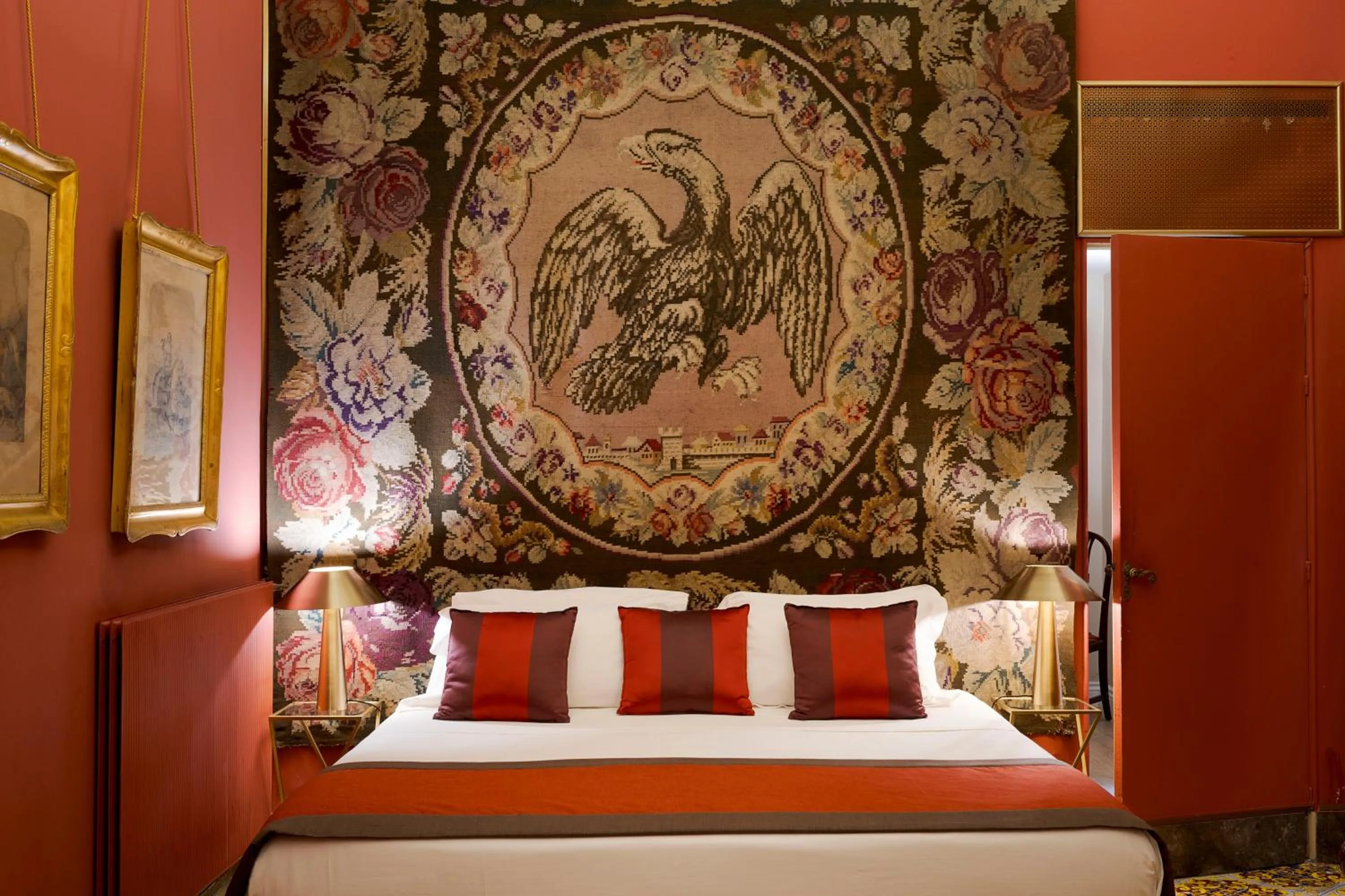 Bedroom, Bed in Palazzo Arone dei Baroni di Valentino