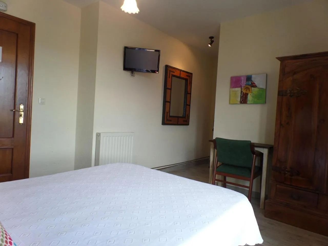 Decorative detail, Bed in Hotel La Llosona