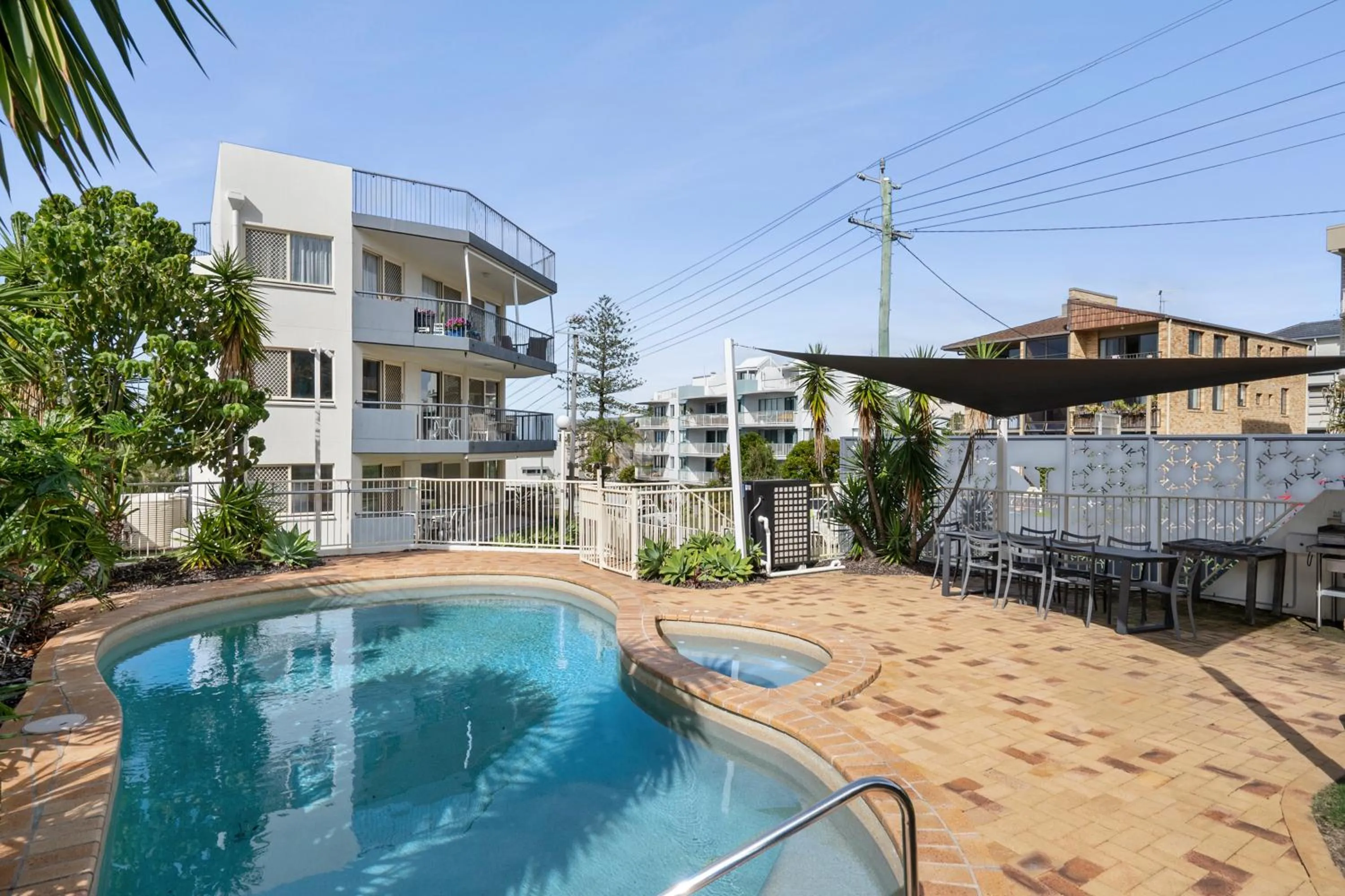 Swimming pool in Kings Way Apartments