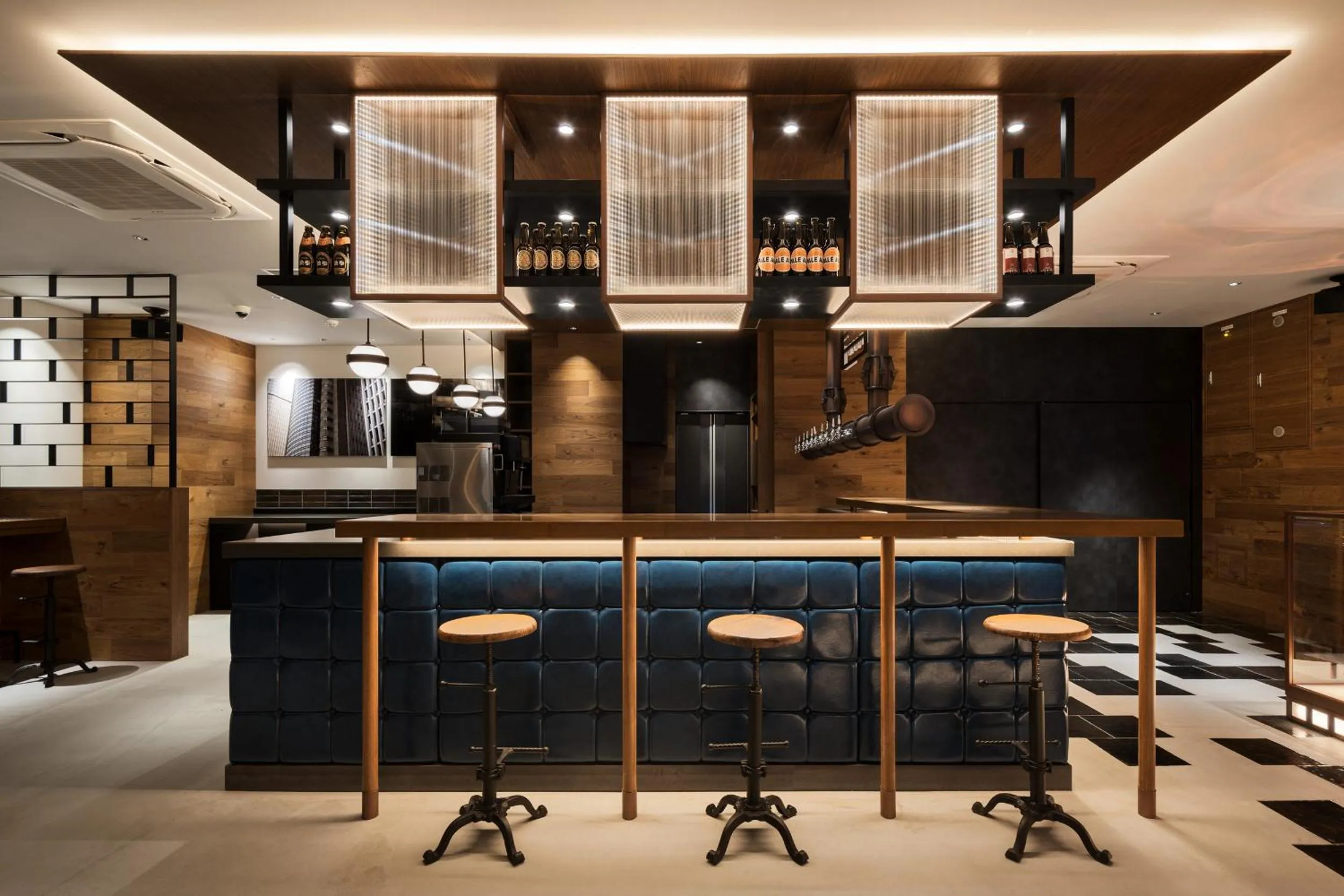 Lounge or bar in Bespoke Hotel Shinsaibashi