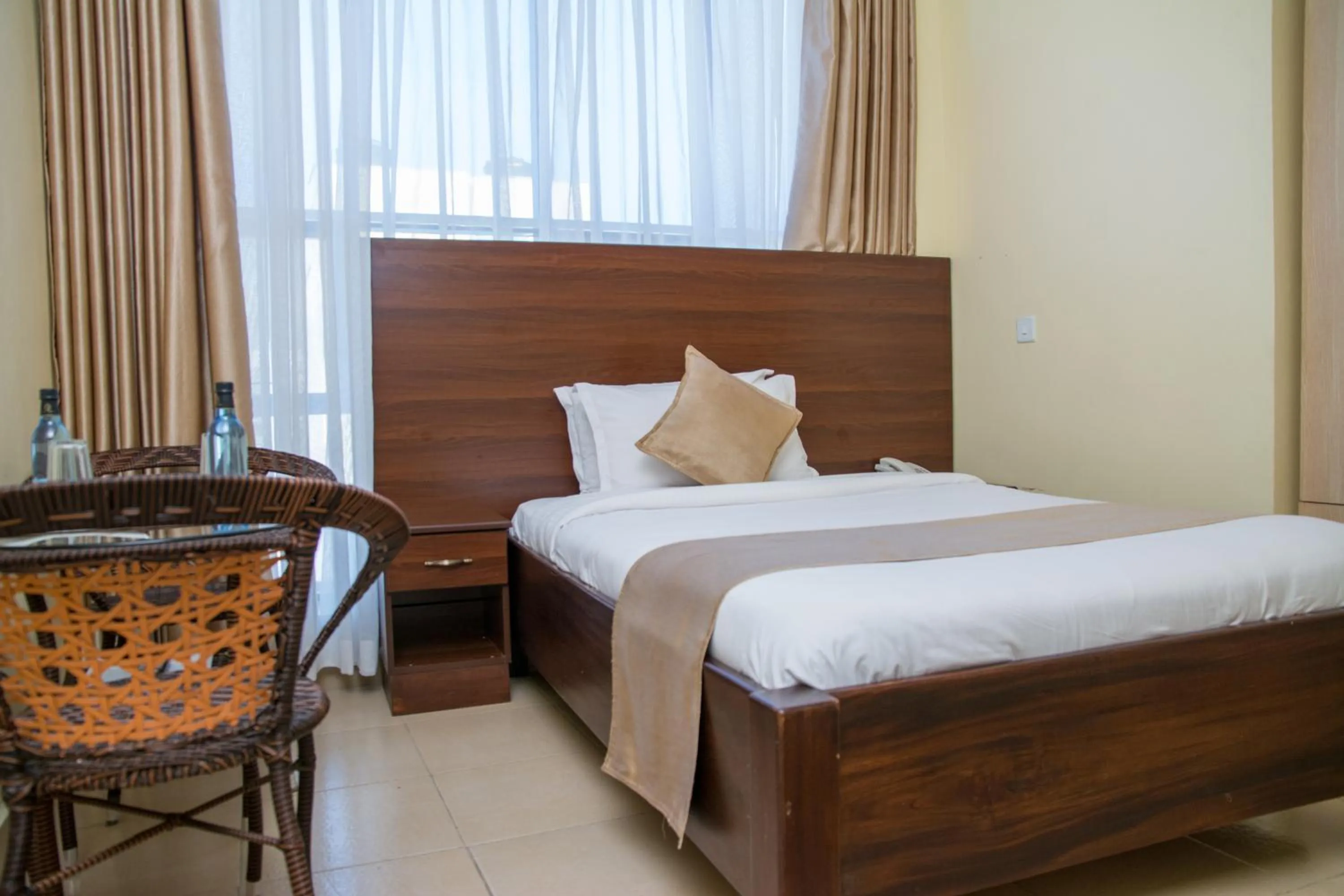 Bed in Delfirm Hotel