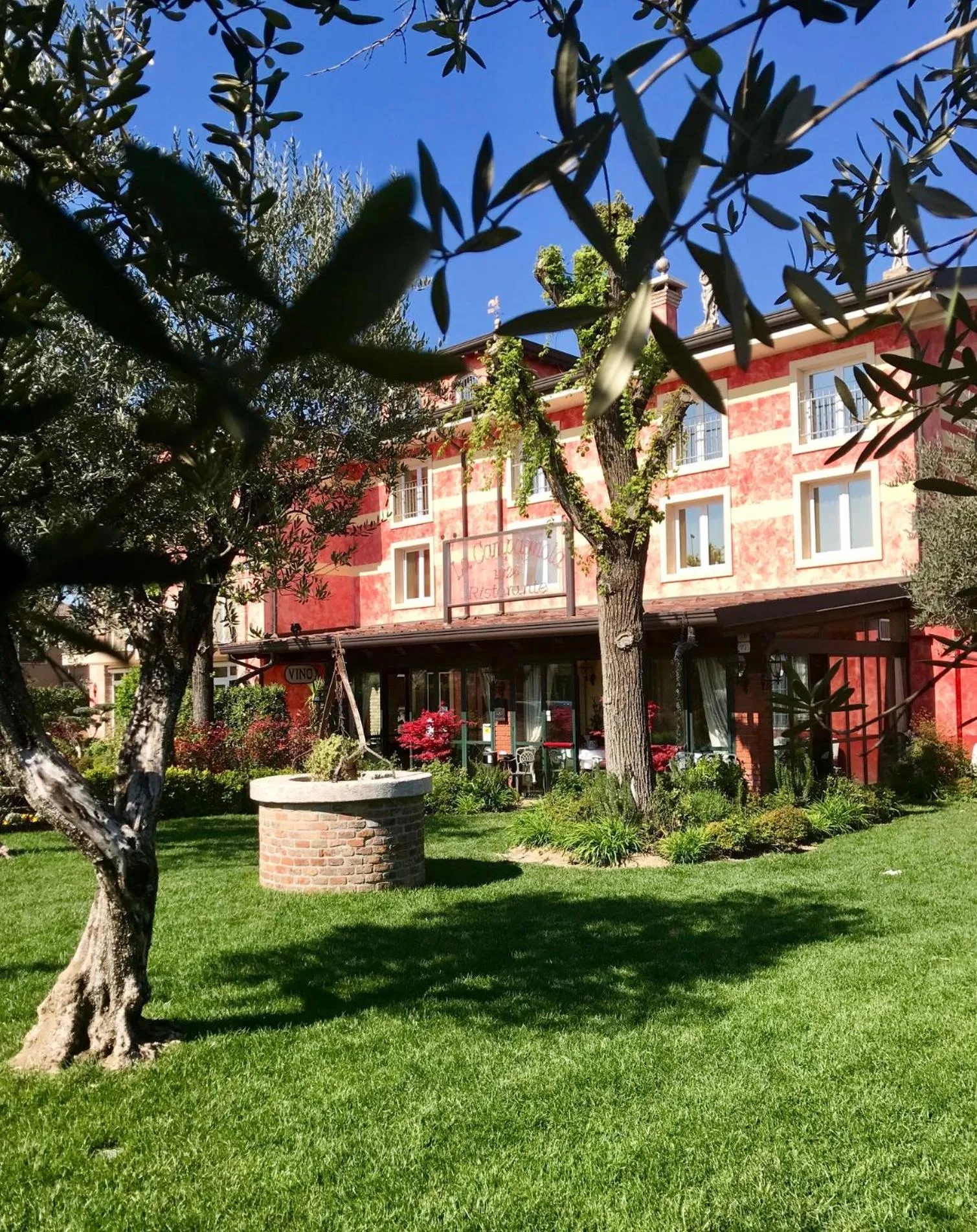 Facade/entrance in Hotel La Campagnola 1926