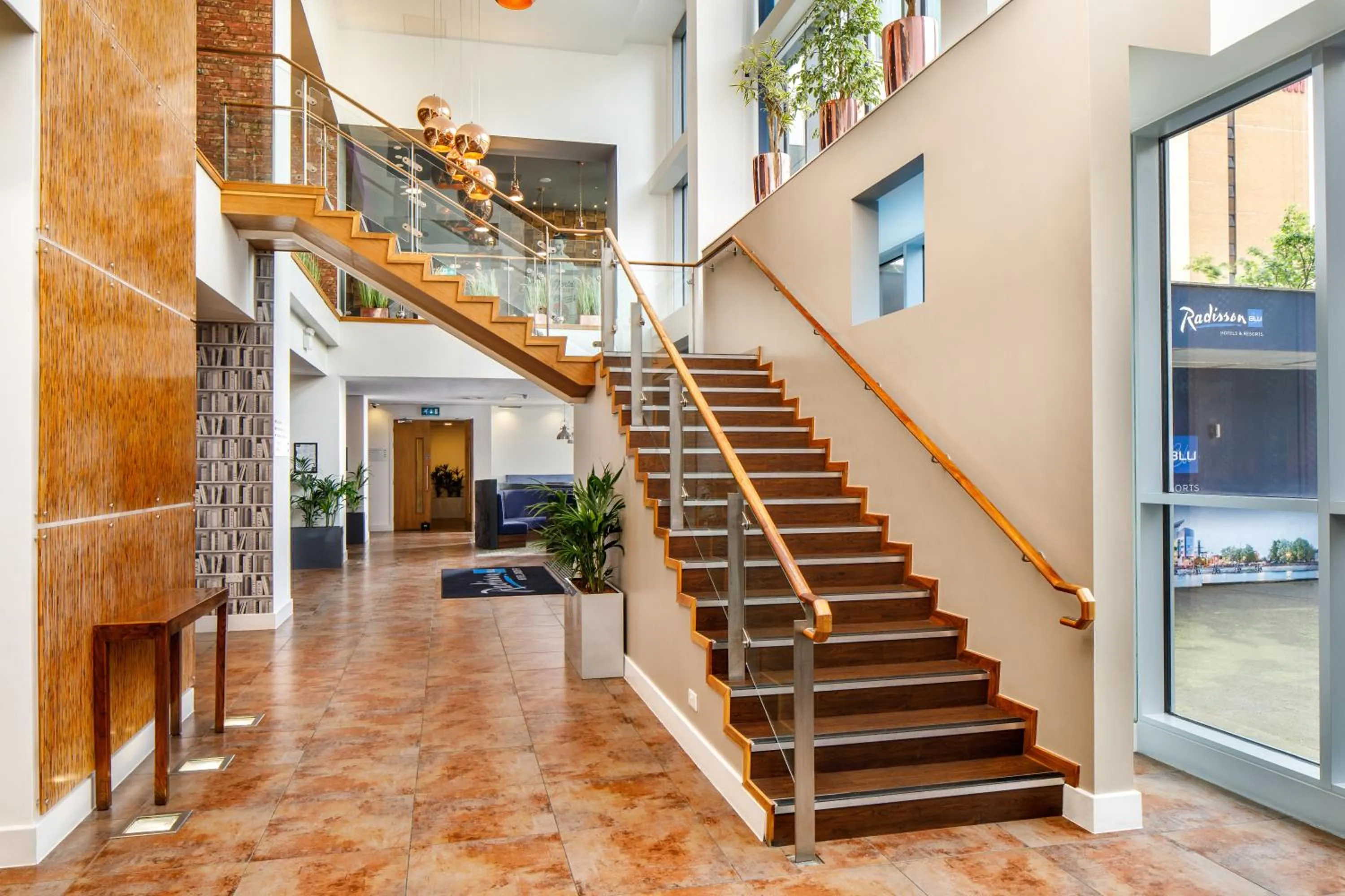 Lobby or reception in Radisson Blu Hotel, Cardiff