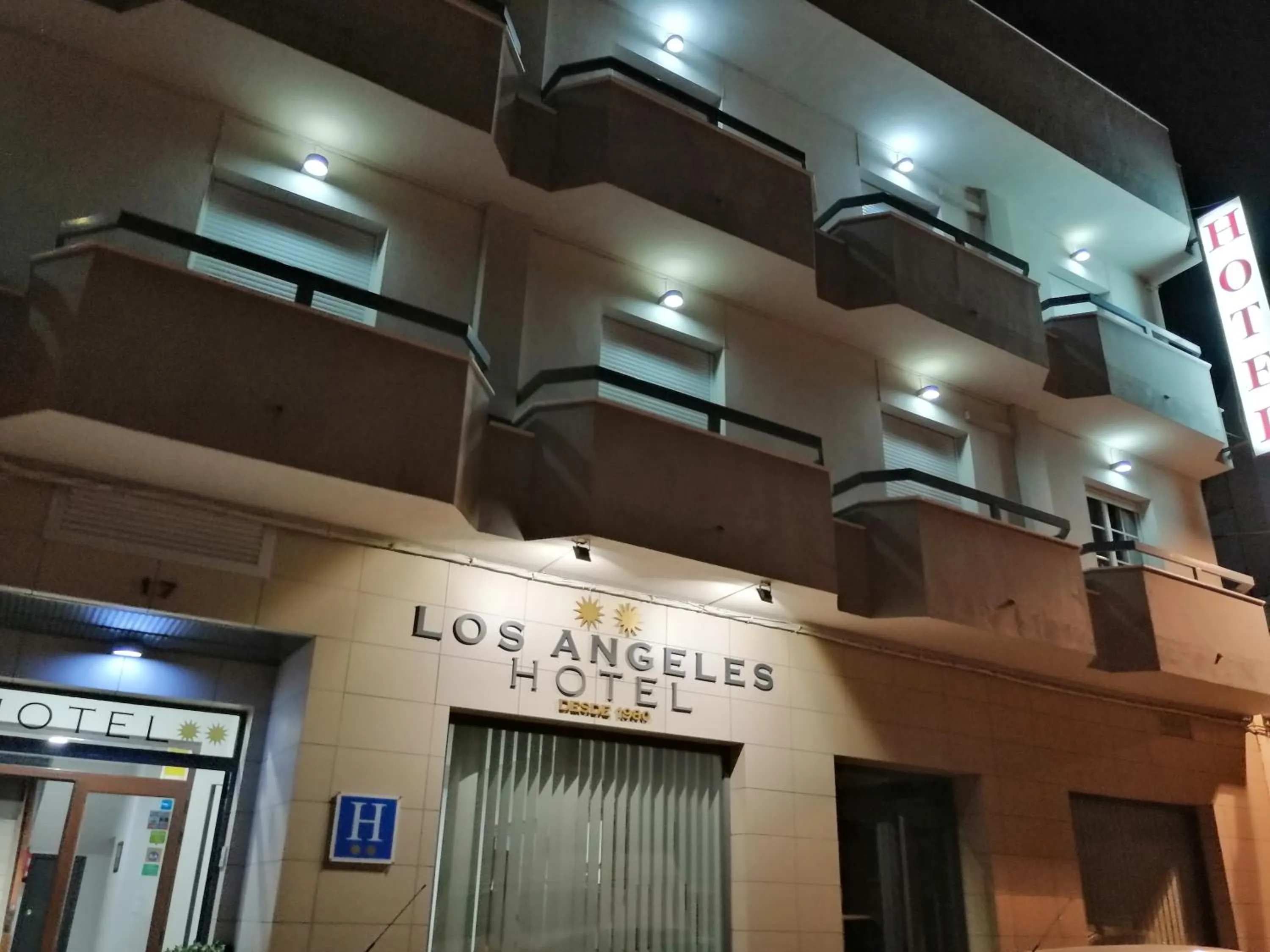 Facade/entrance in Hotel Los Angeles