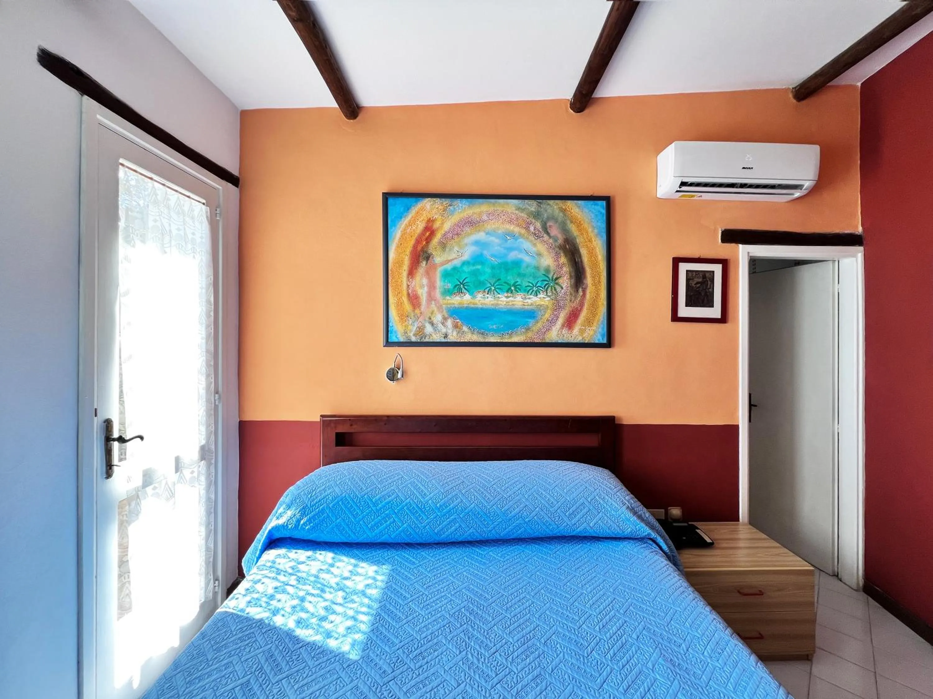 Bed in Aeneas' Landing Resort