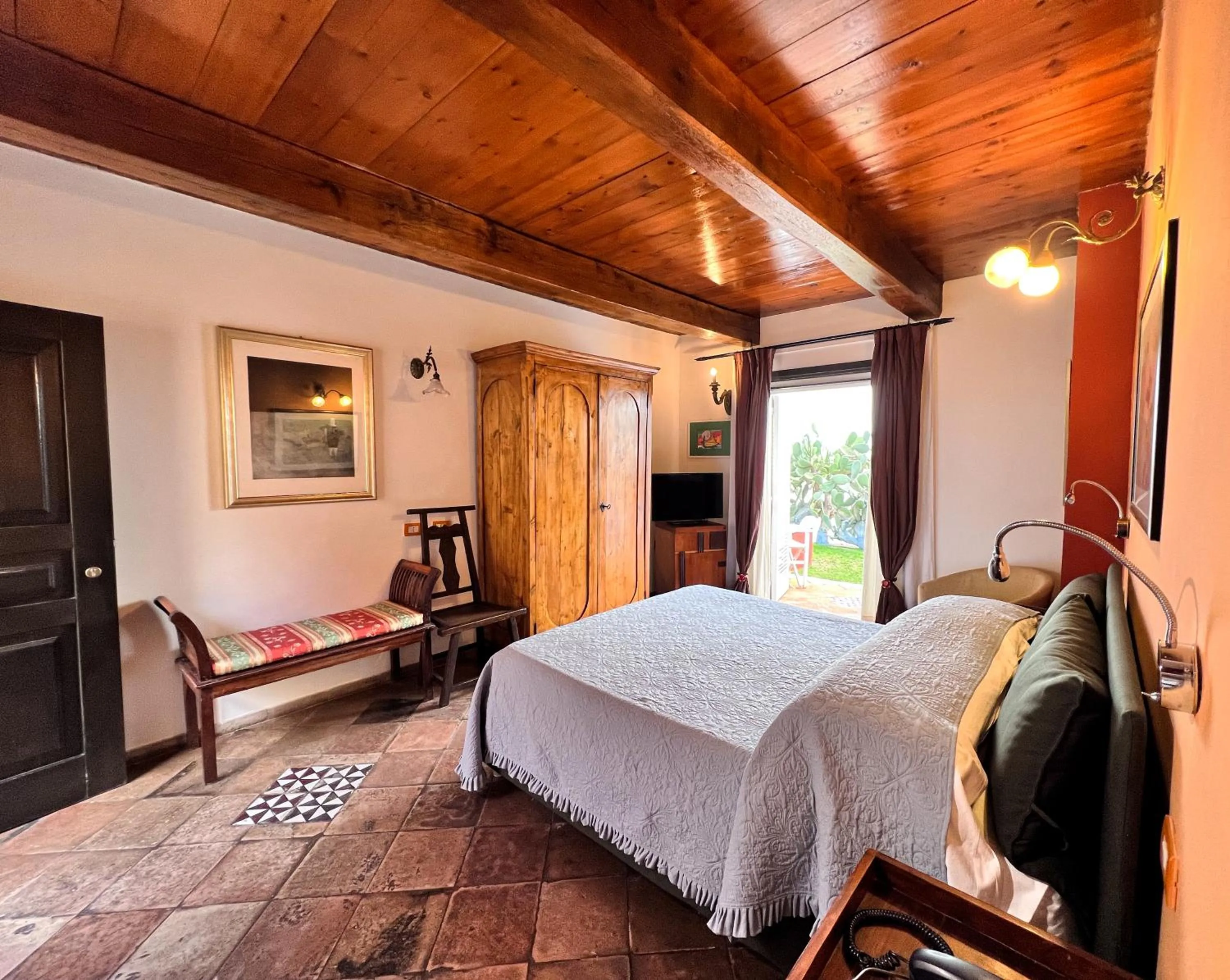 Bed in Aeneas' Landing Resort