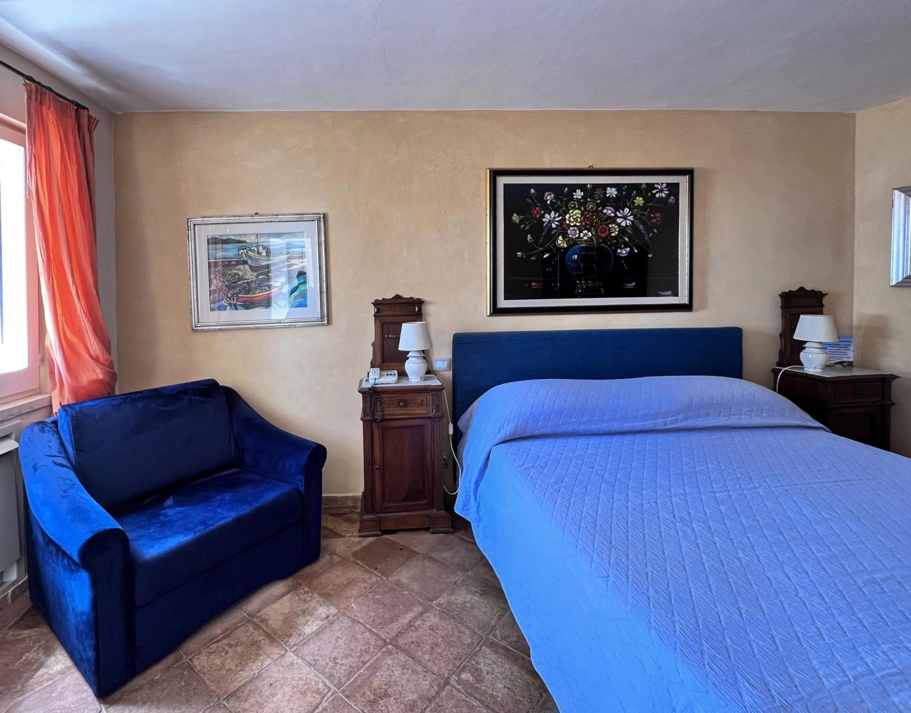 Bed in Aeneas' Landing Resort