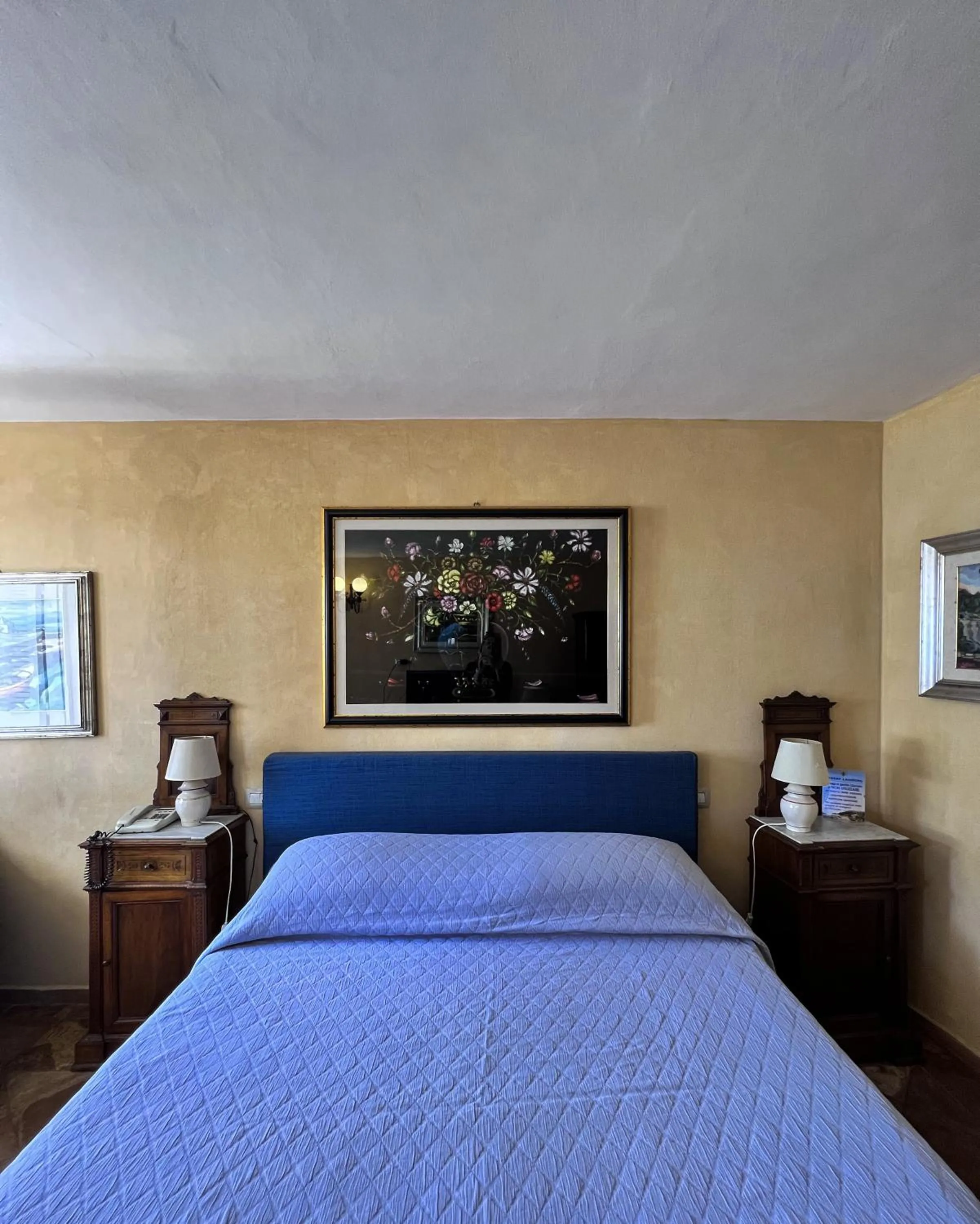 Bed in Aeneas' Landing Resort