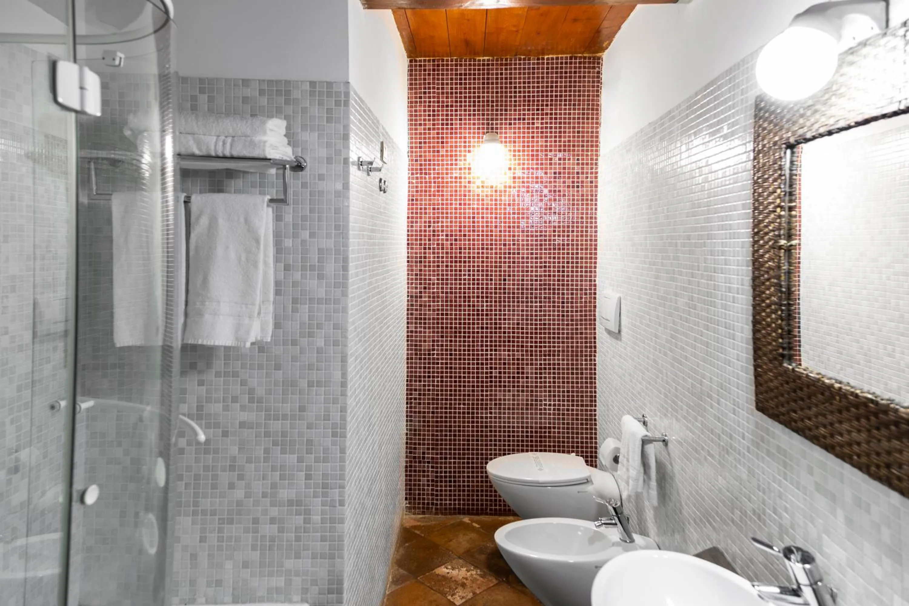 Shower in Aeneas' Landing Resort