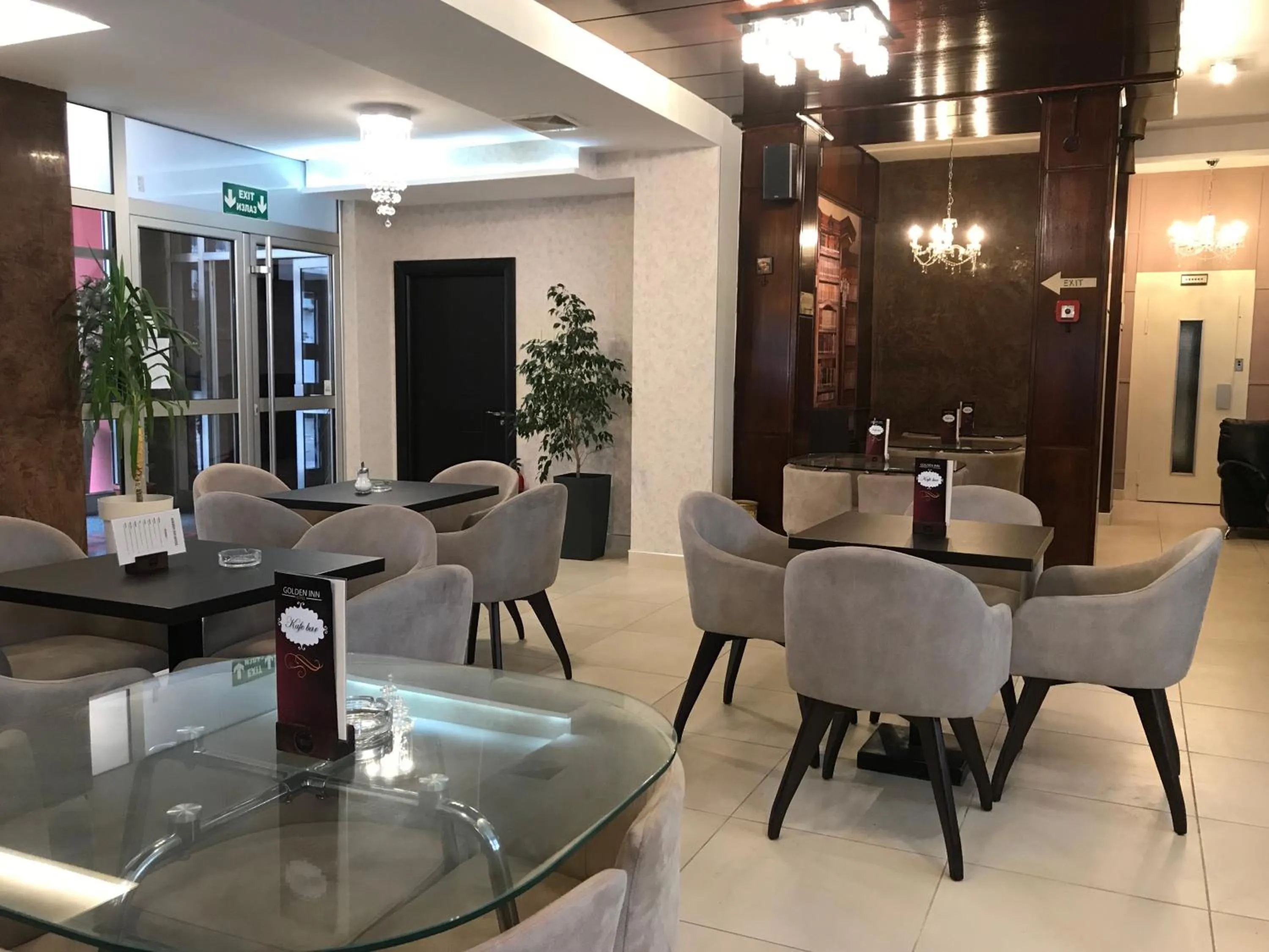 Lobby or reception in Golden Inn Hotel