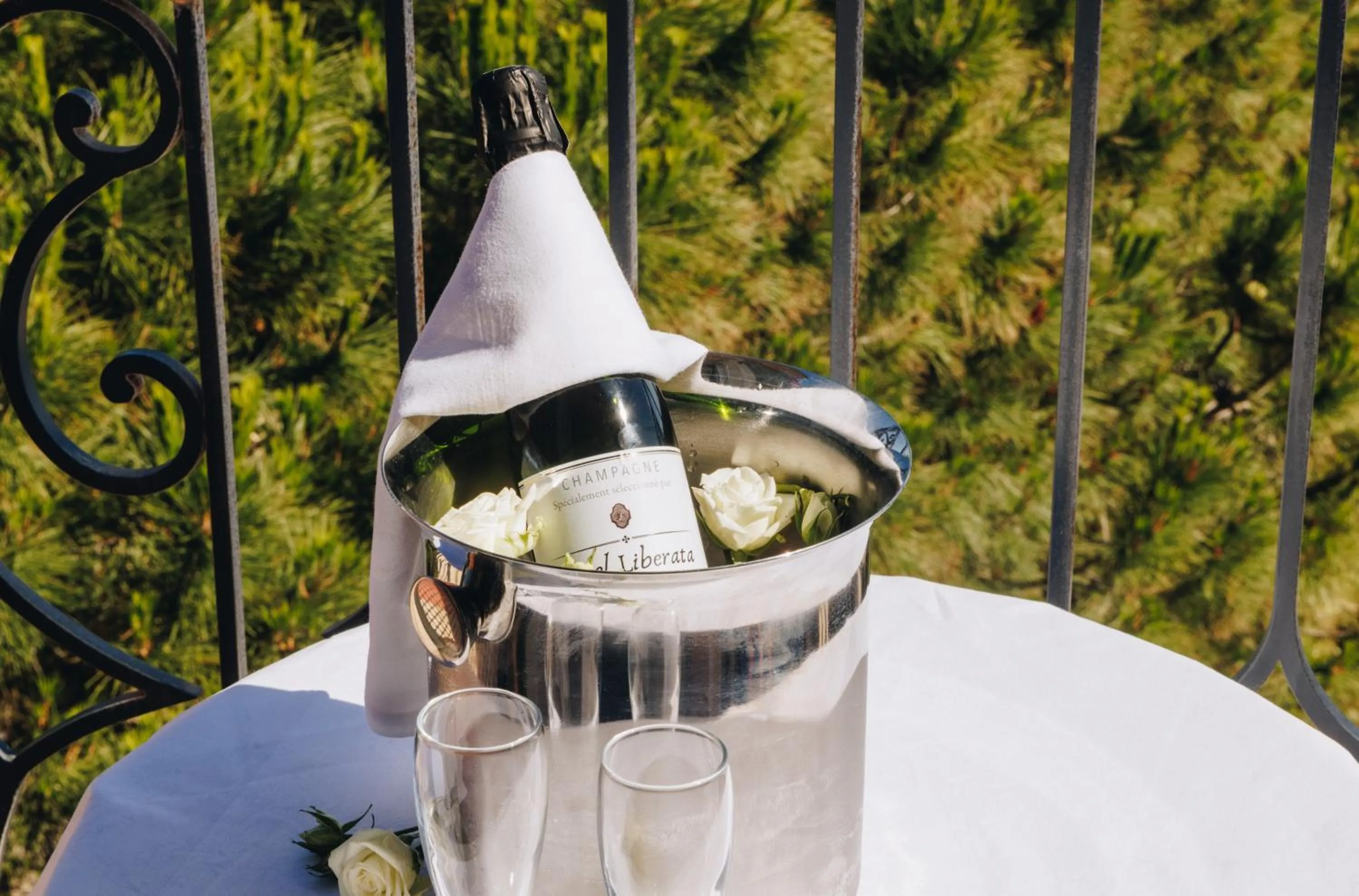 Food and drinks in Hôtel Liberata & Spa