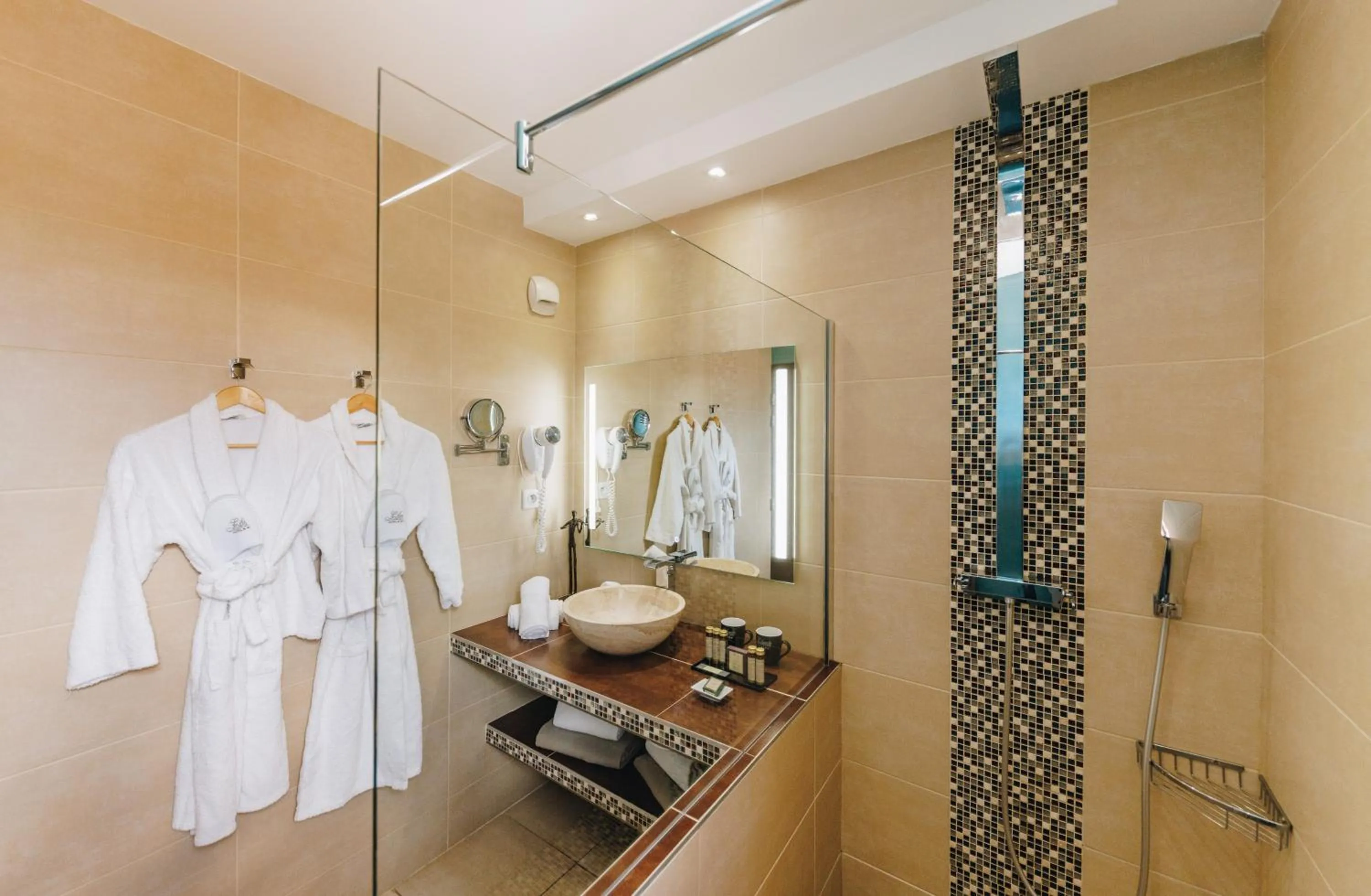 Bathroom in Hôtel Liberata & Spa