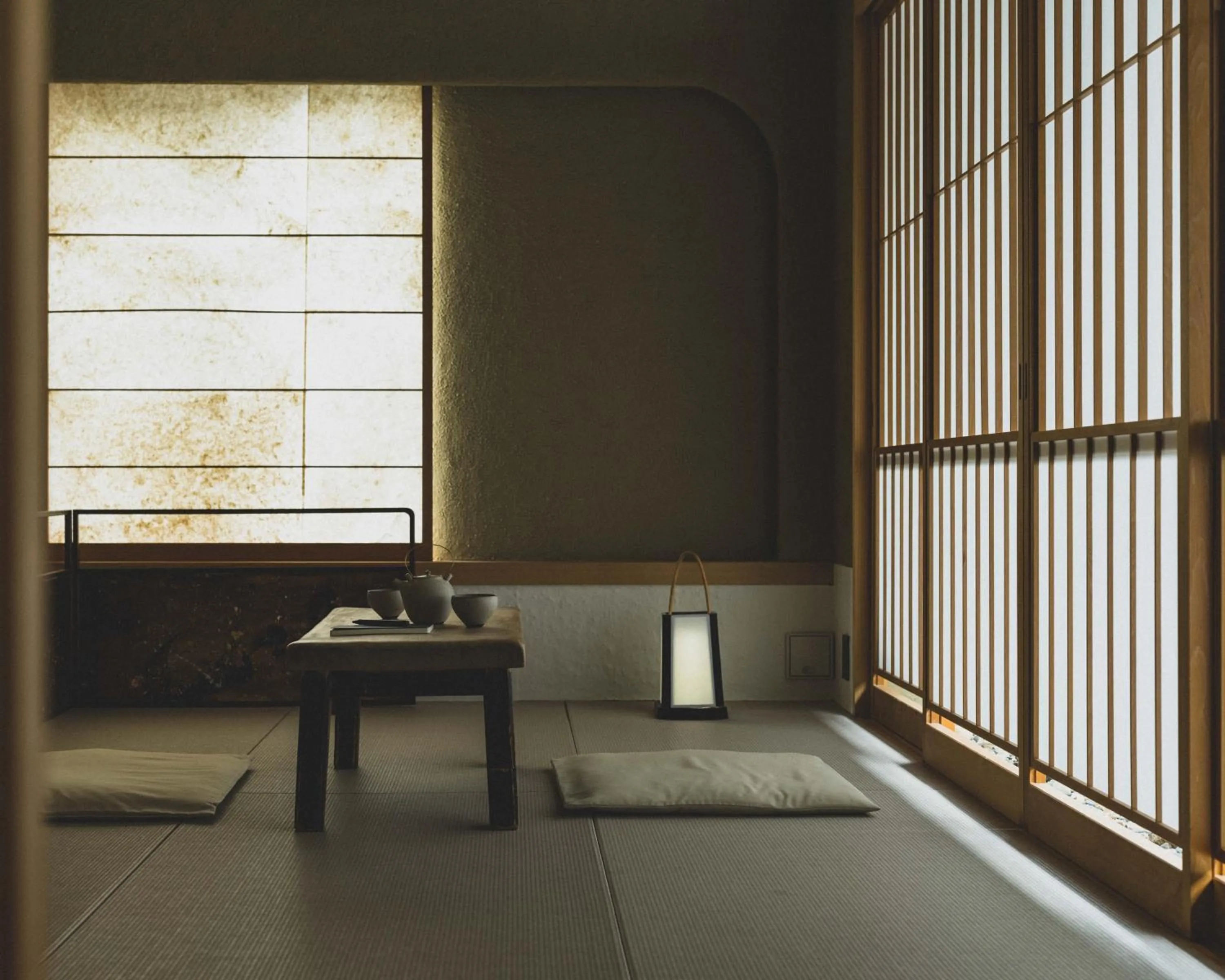 Photo of the whole room in cyashitsu ryokan asakusa