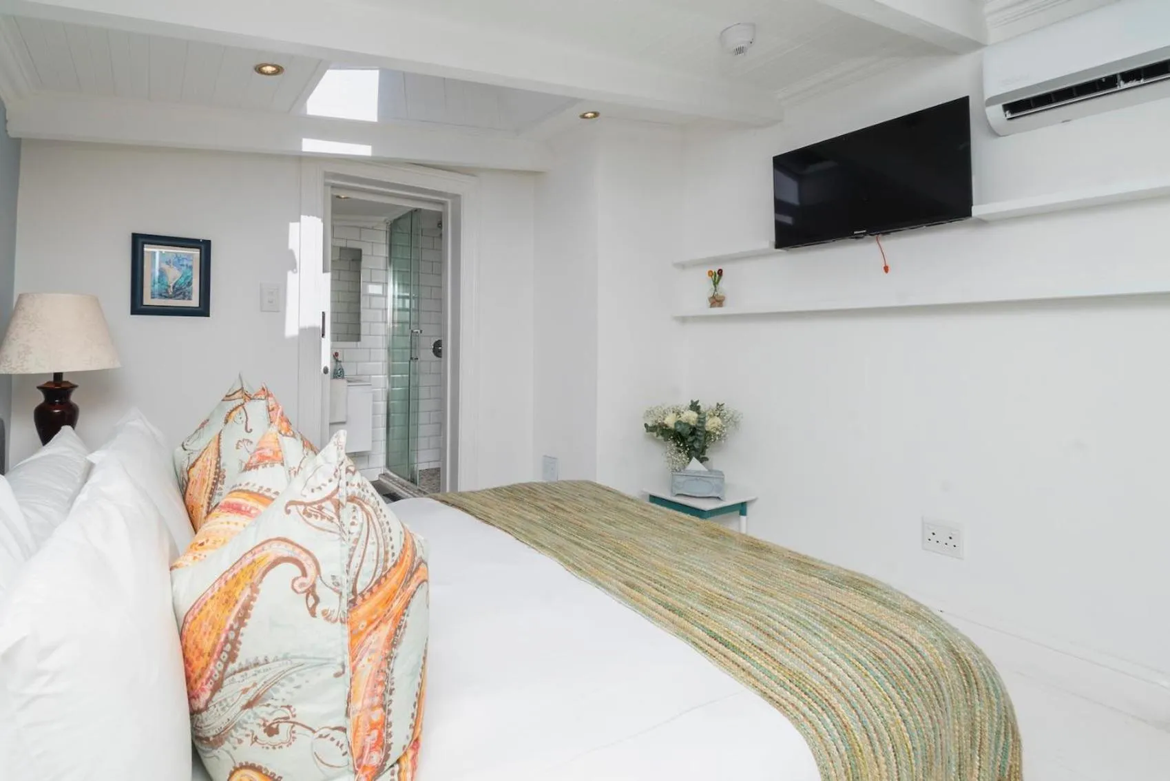 Bed in The Willets Boutique Hotel