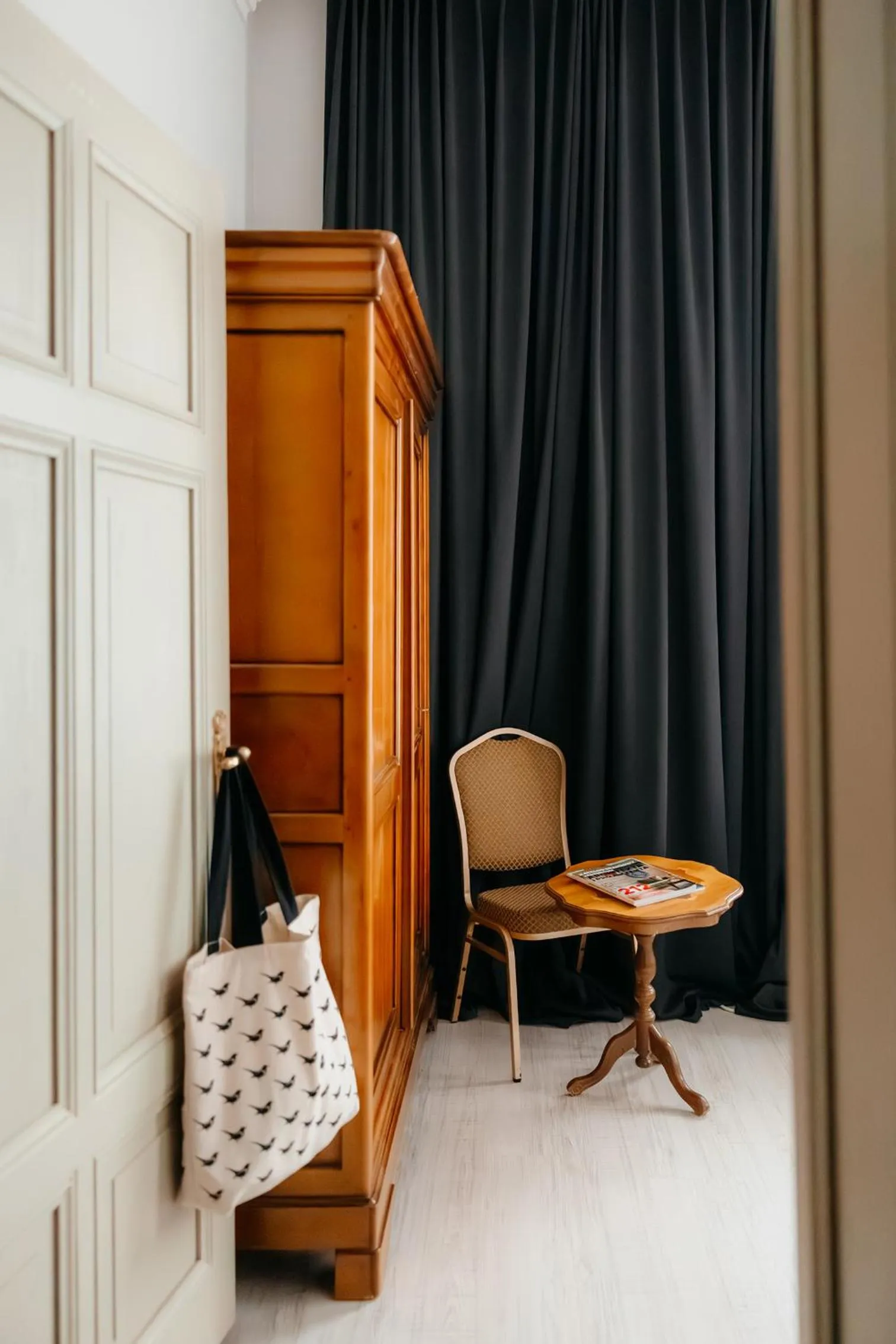 Folwark Wielka Wieś - Pałac pod Dębem