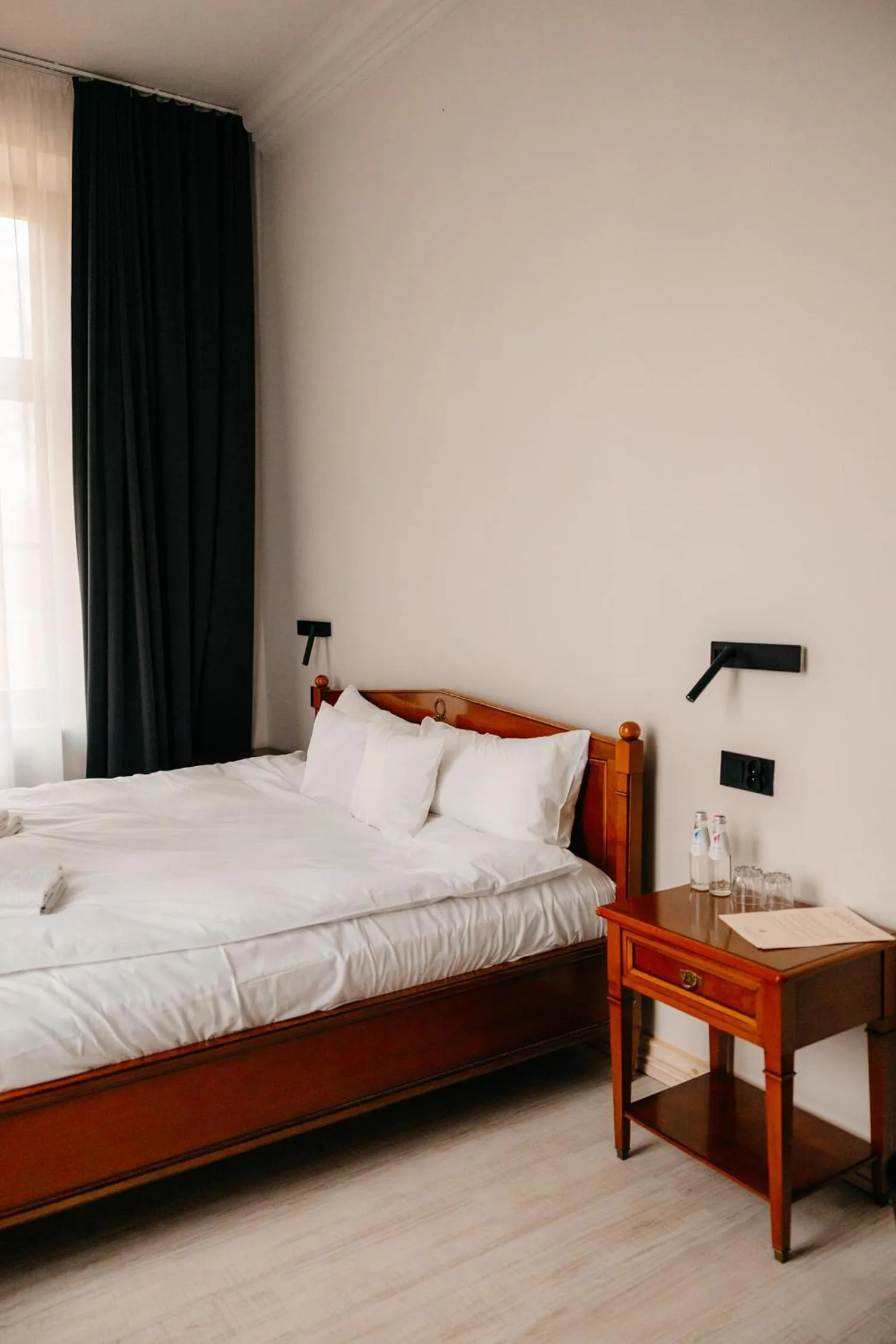 Bed in Folwark Wielka Wieś - Pałac pod Dębem