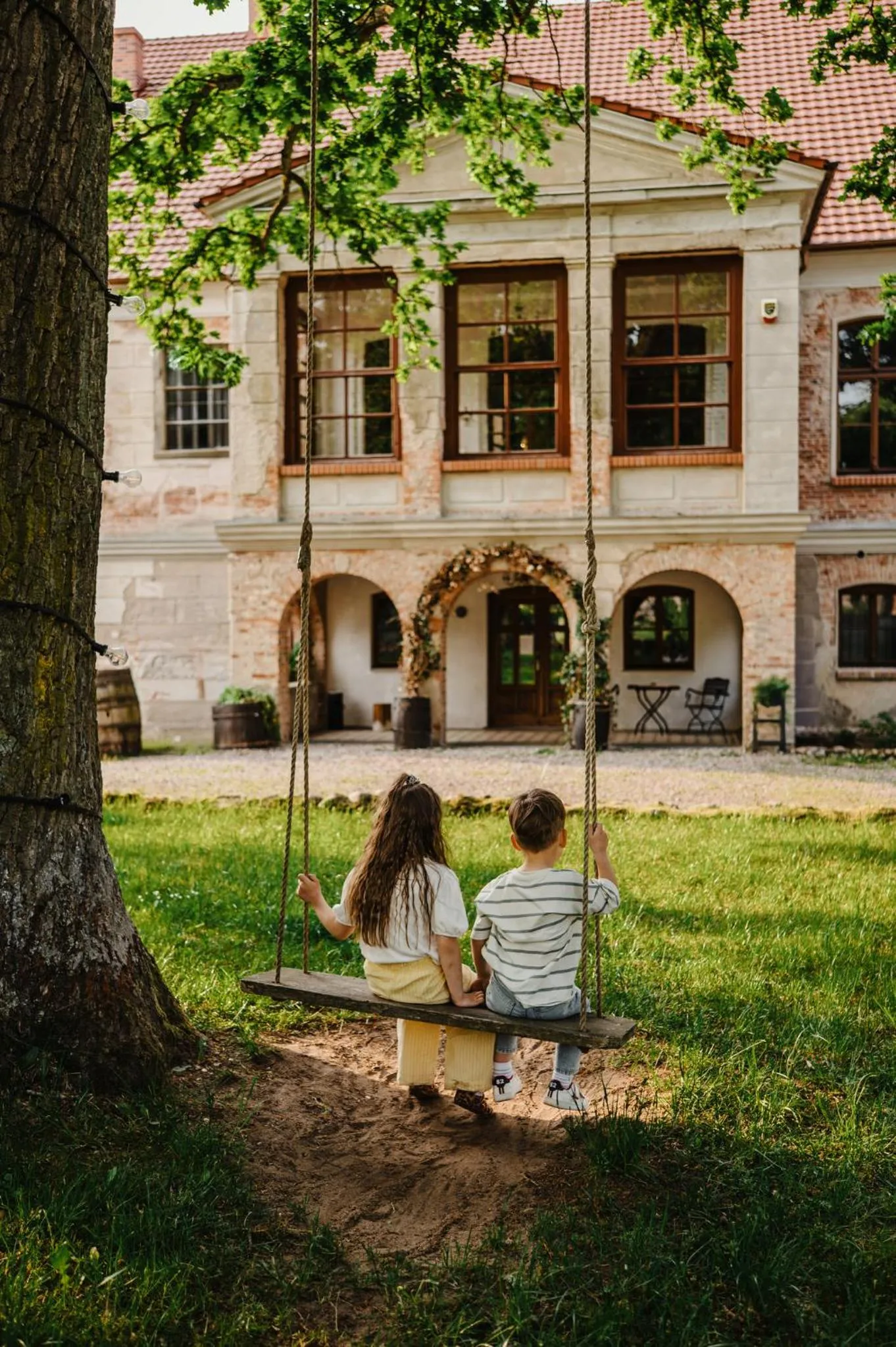 Folwark Wielka Wieś - Pałac pod Dębem