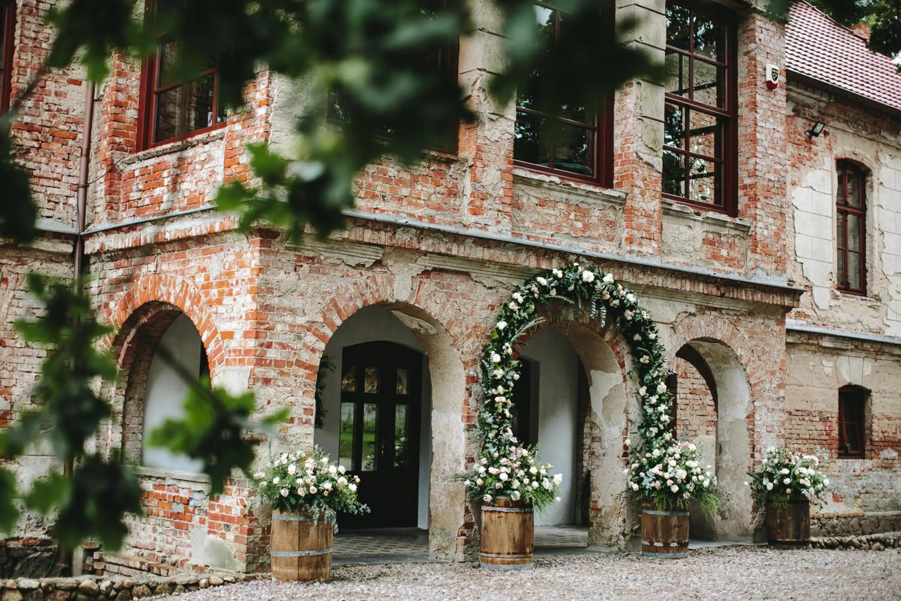 Facade/entrance in Folwark Wielka Wieś - Pałac pod Dębem