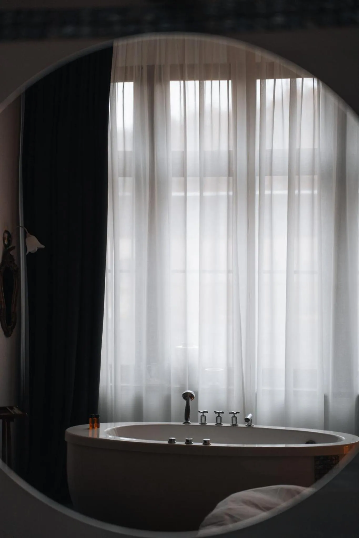 Photo of the whole room, Bed in Folwark Wielka Wieś - Pałac pod Dębem