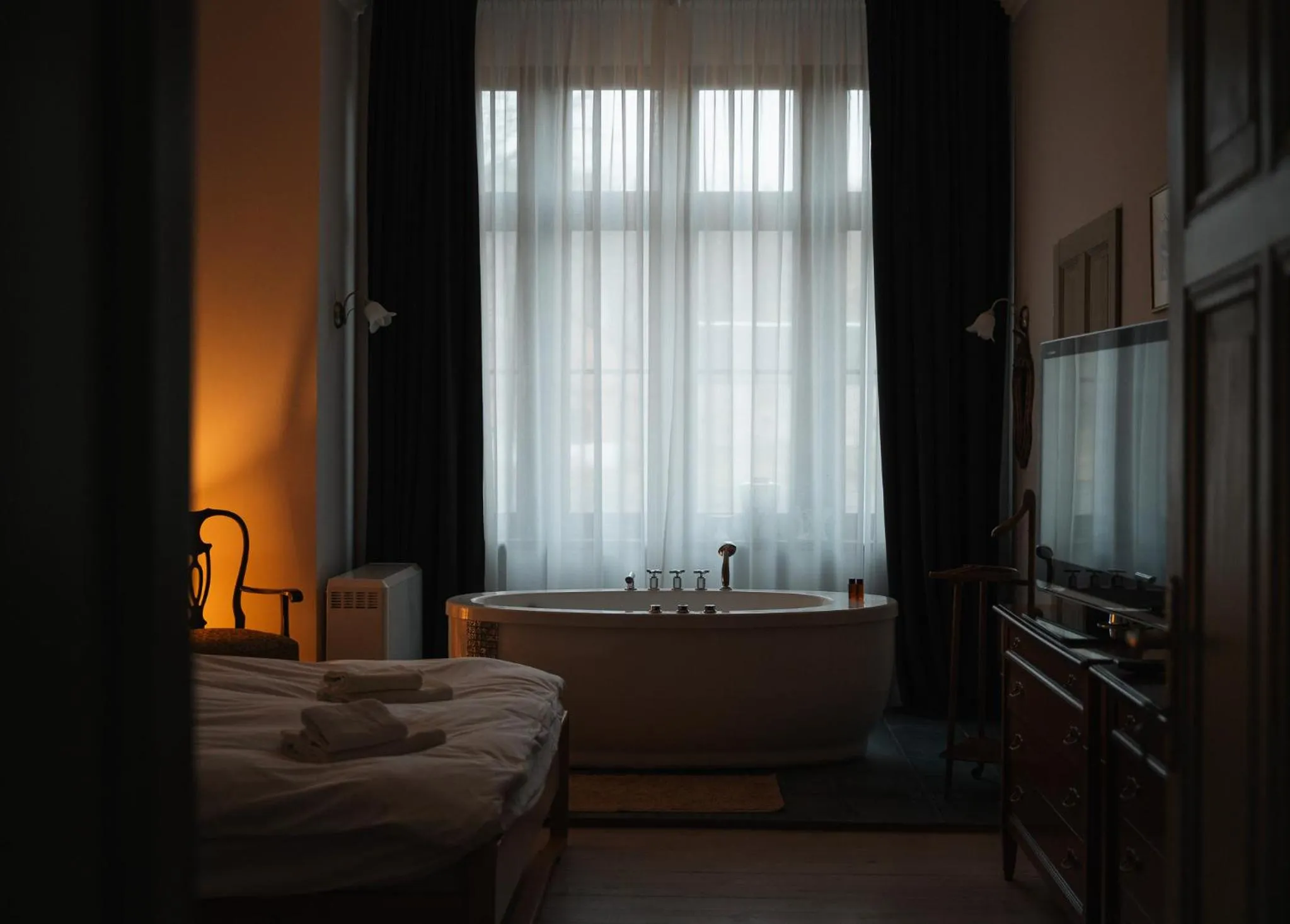 Photo of the whole room, Bed in Folwark Wielka Wieś - Pałac pod Dębem