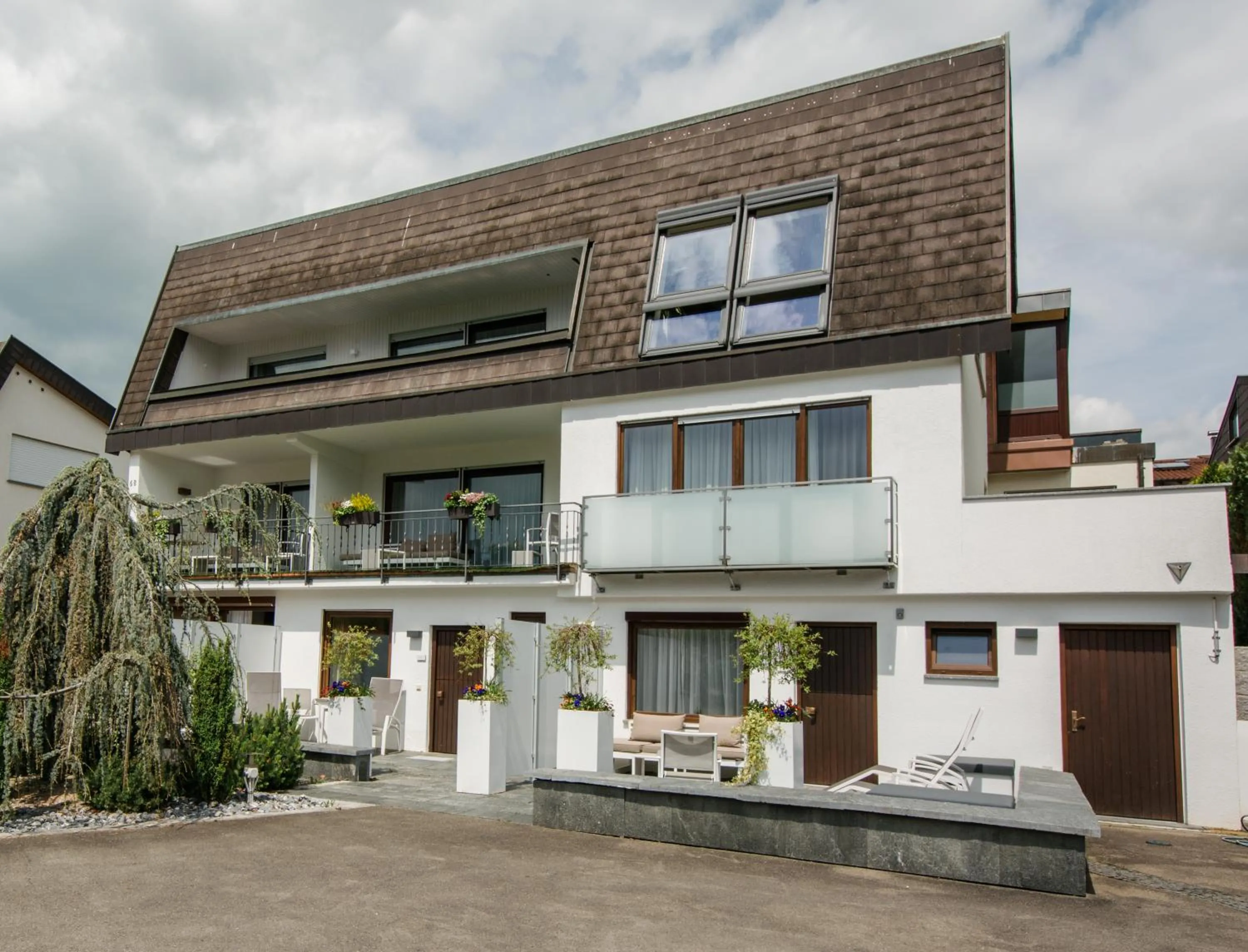 Property building in Hotel Heinzler am See