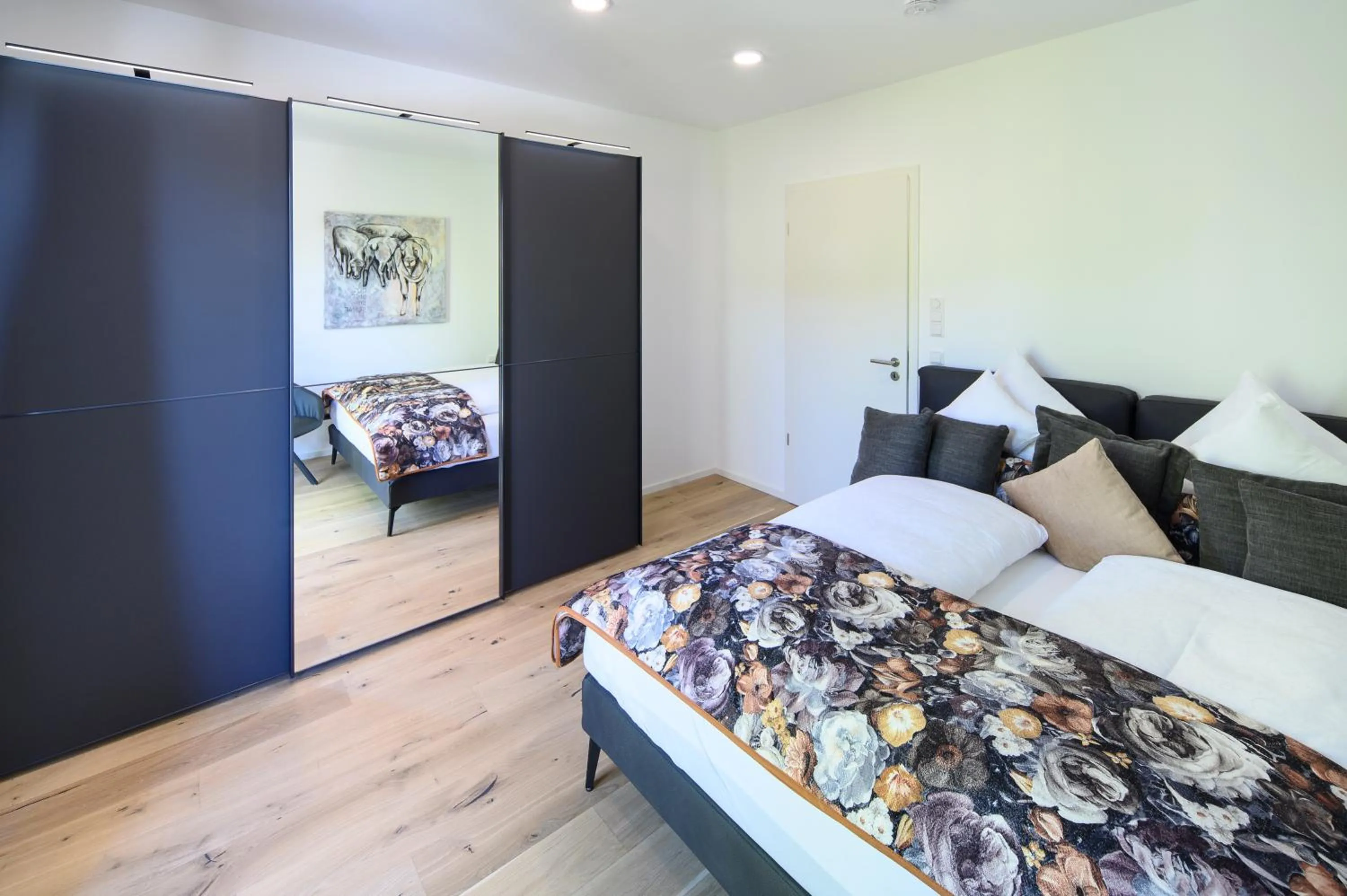 Photo of the whole room, Bed in Hotel Heinzler am See