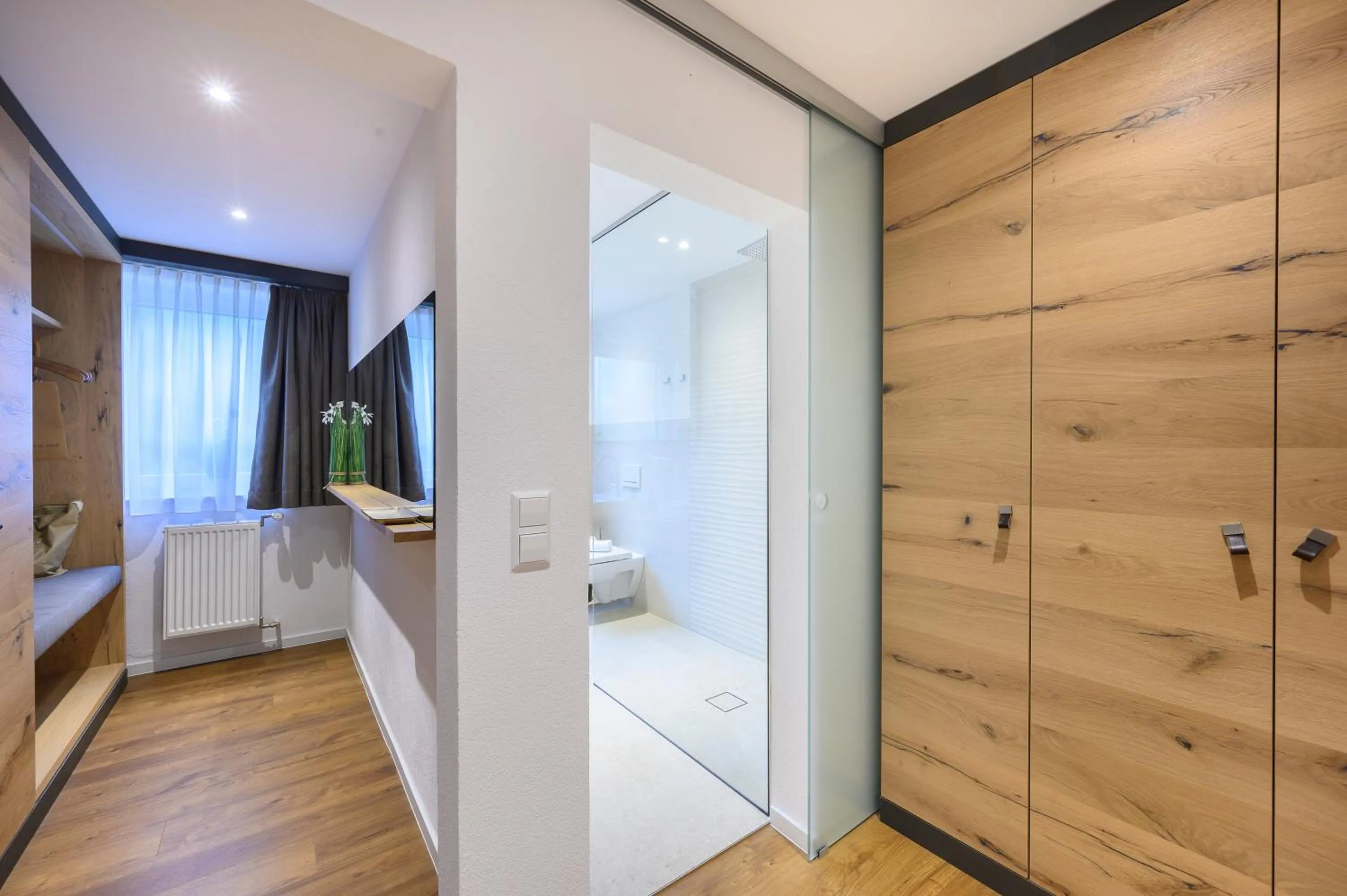 wardrobe in Hotel Heinzler am See