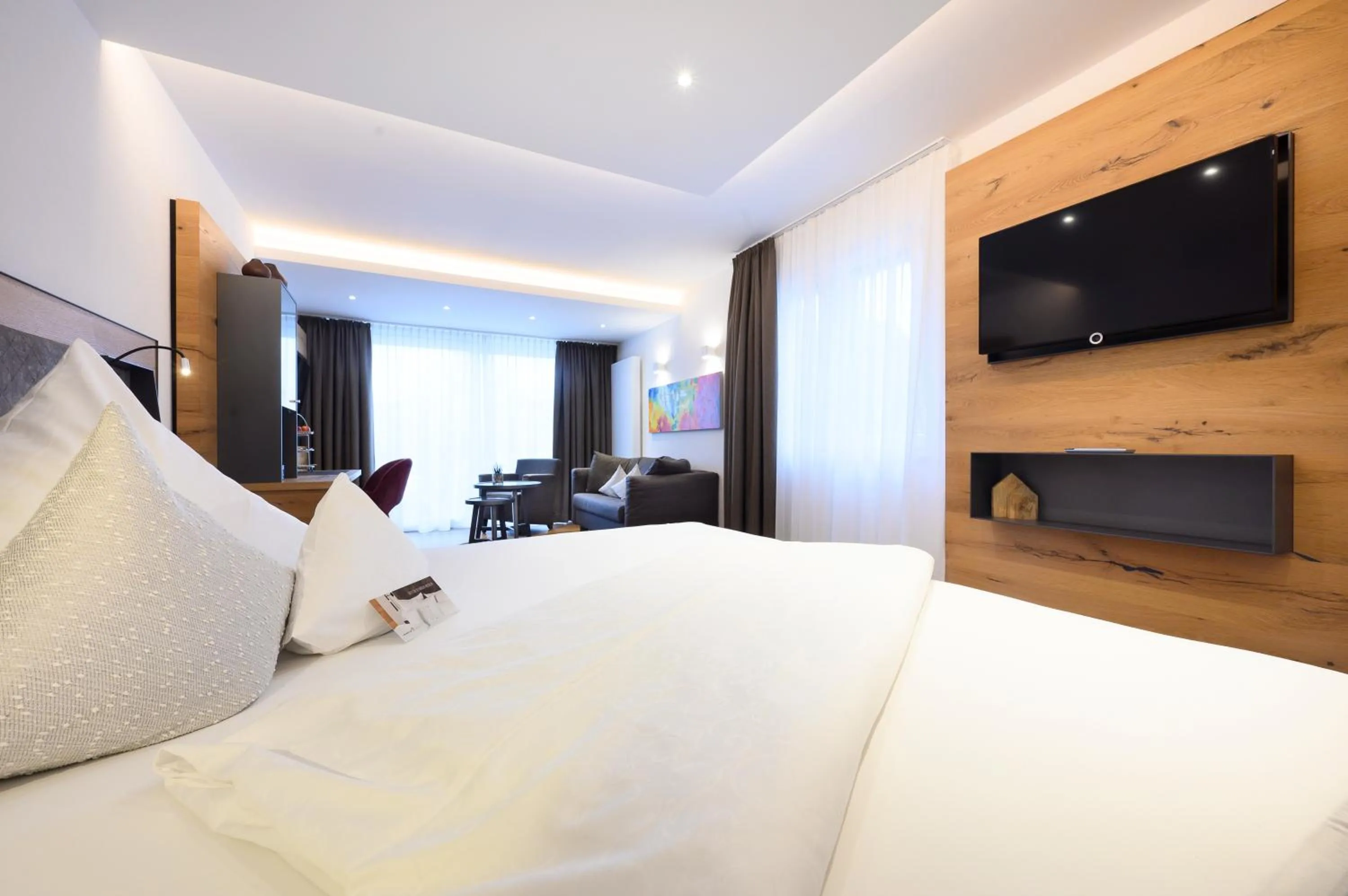 Photo of the whole room, Bed in Hotel Heinzler am See